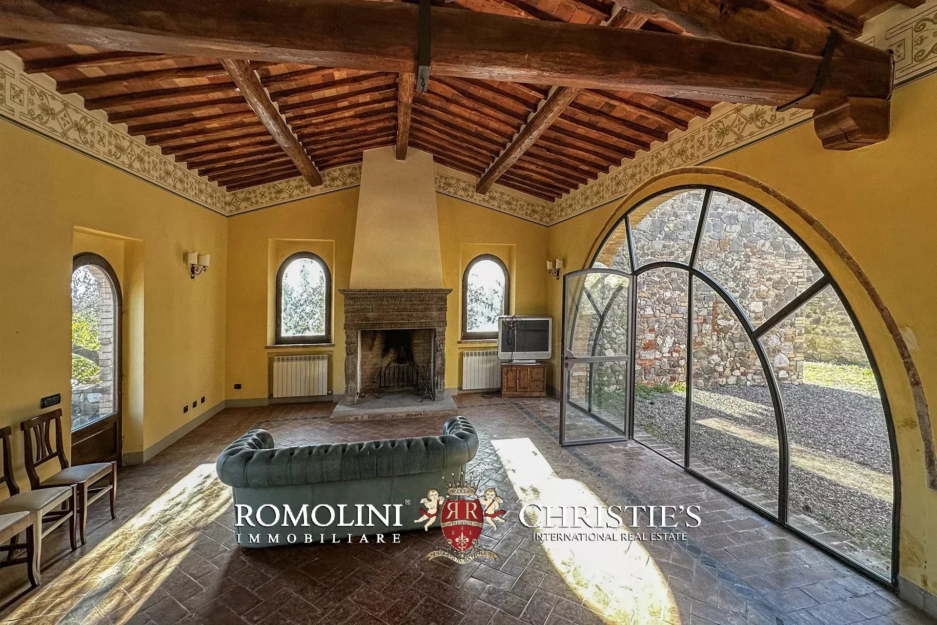 8 Bedroom Vineyard's Image 42