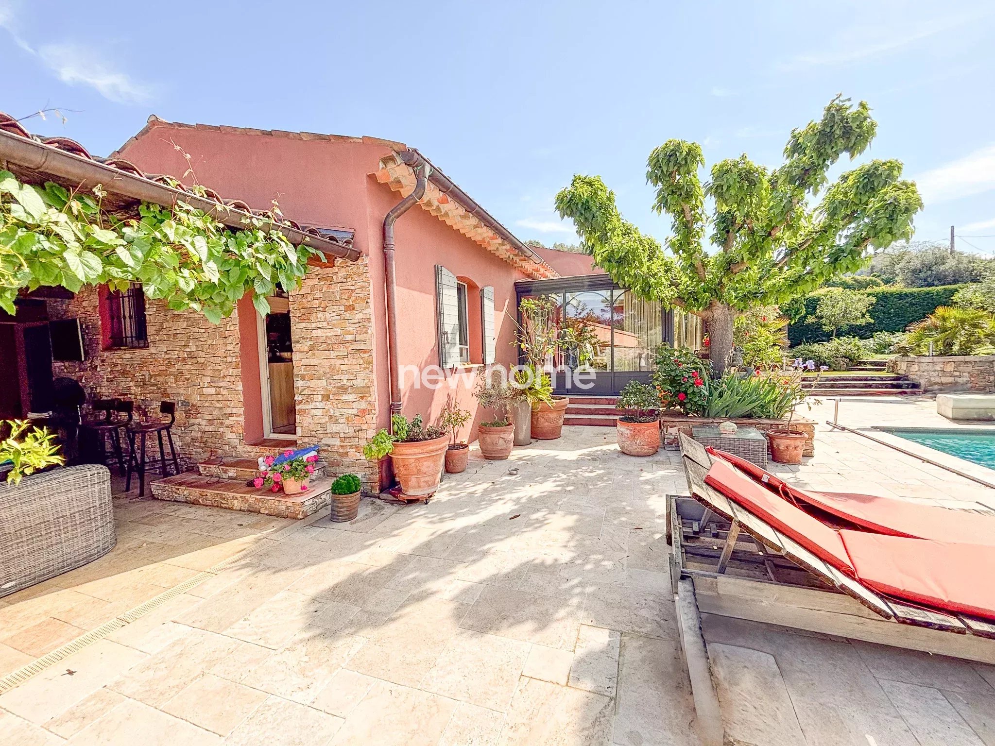 Charmante villa provençale de plain pied 140 m² à 1km du village