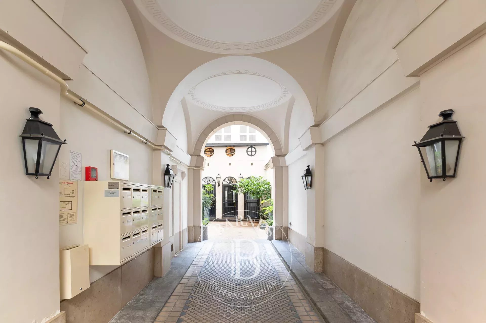 Daire Paris 9ème - picture 20