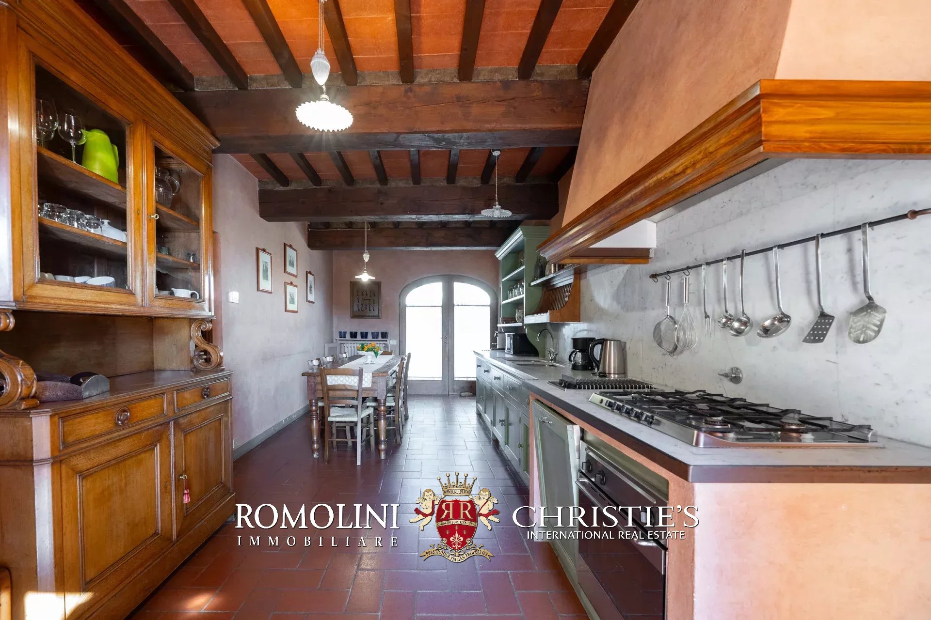 13 Bedroom Villa/Townhouse's Image 21