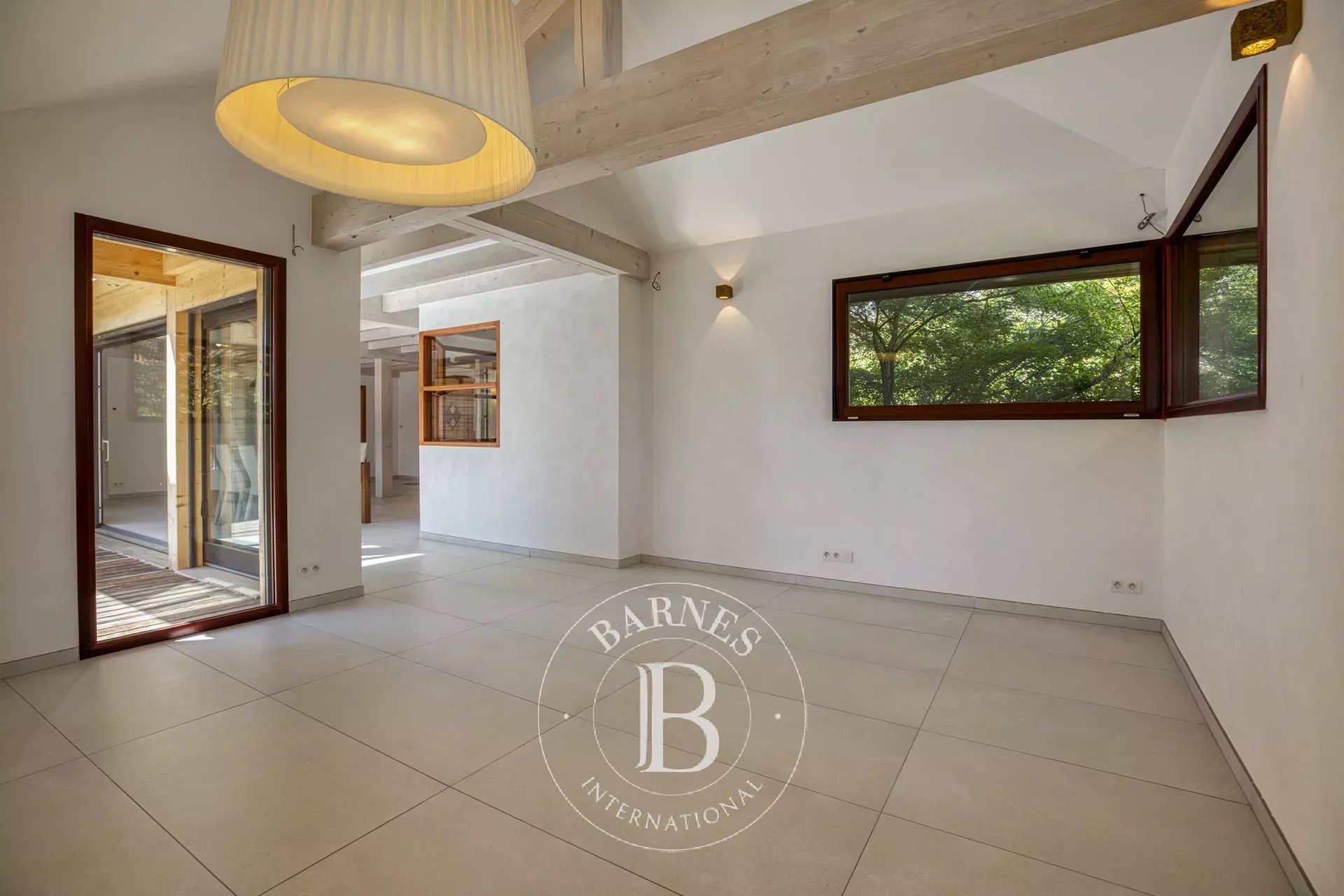 Ev Bonne - picture 16