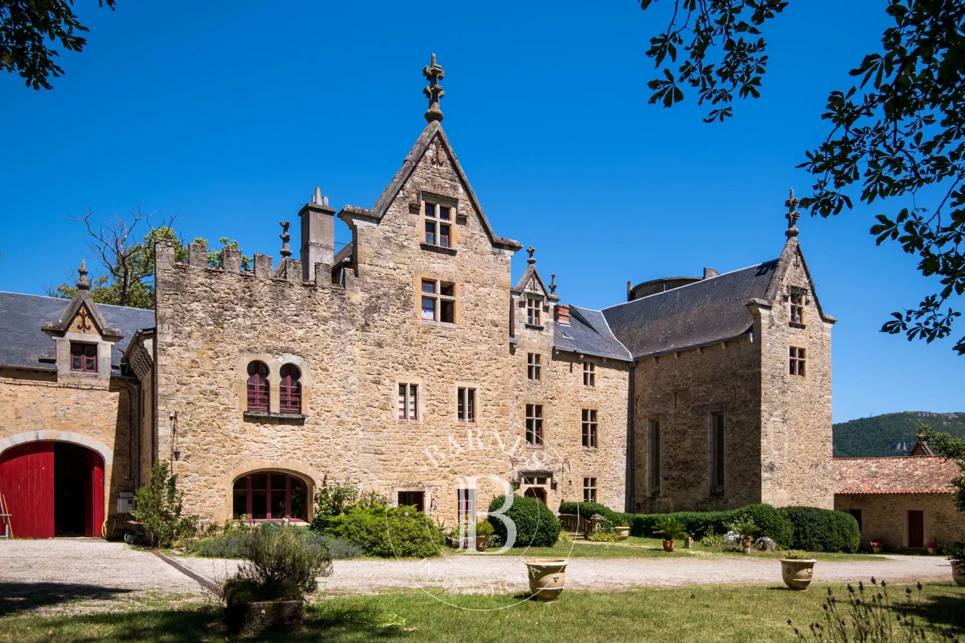 Millau  - Château 20 Pi&egrave;ces 11 Chambres - picture 8