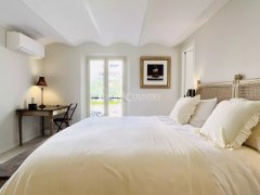 Luxury 3-Bedroom Bourgeois Apartment for Sale in Cannes Banane — photo 2 of 7