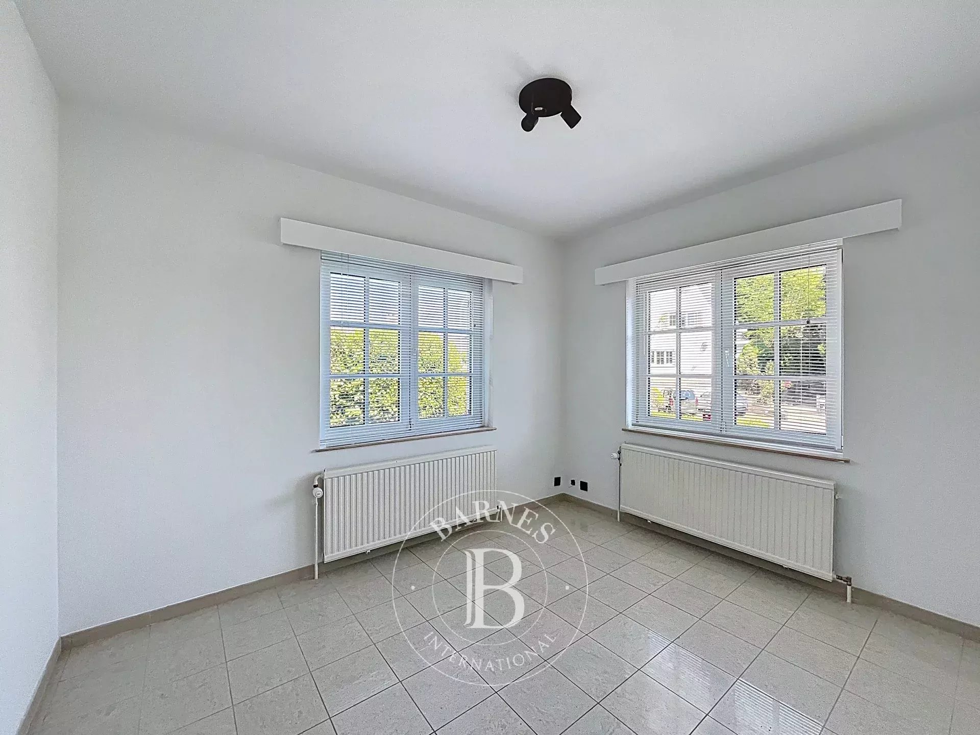 Villa fully renovated in 2025 in the heart of Waterloo.