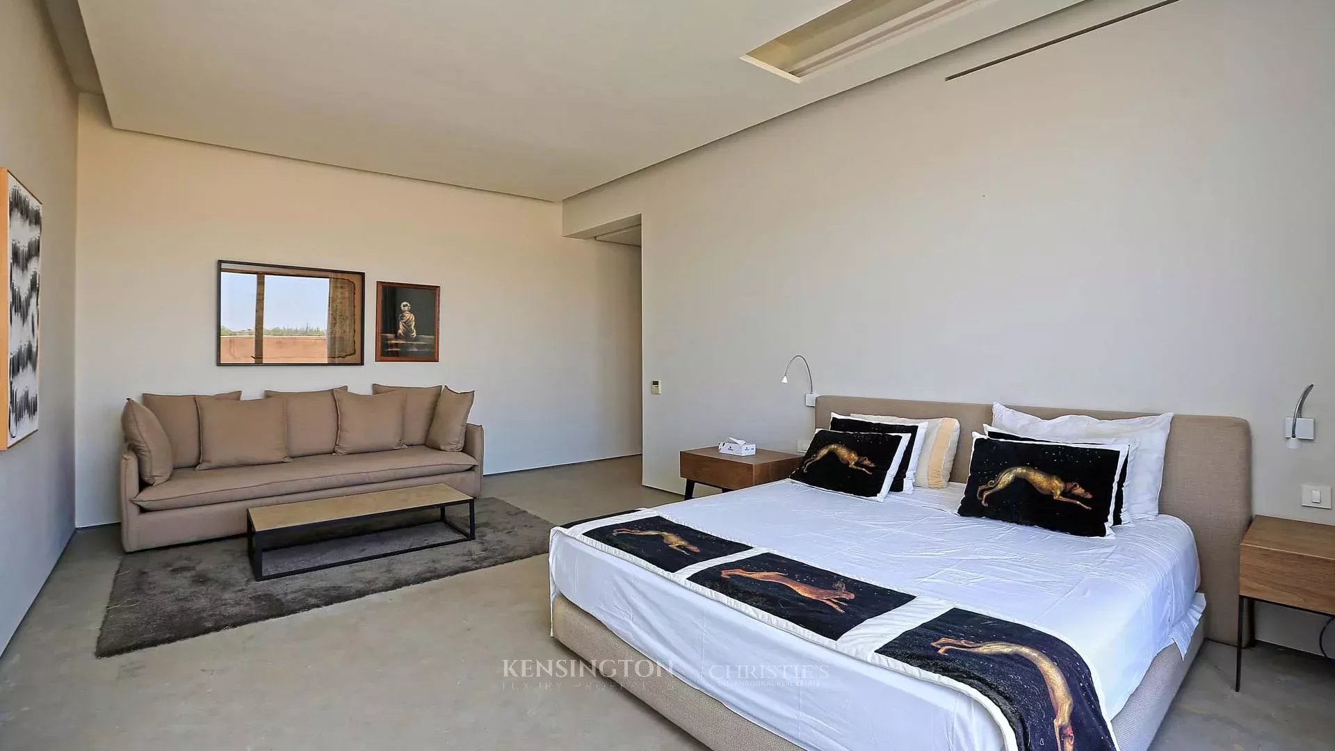 6 Bedroom Villa/Townhouse's Image 27