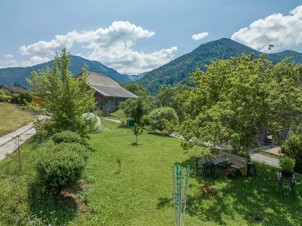 APPARTEMENT 5 PIÈCES - AVEC JARDIN - VILLAGE LE BIOT