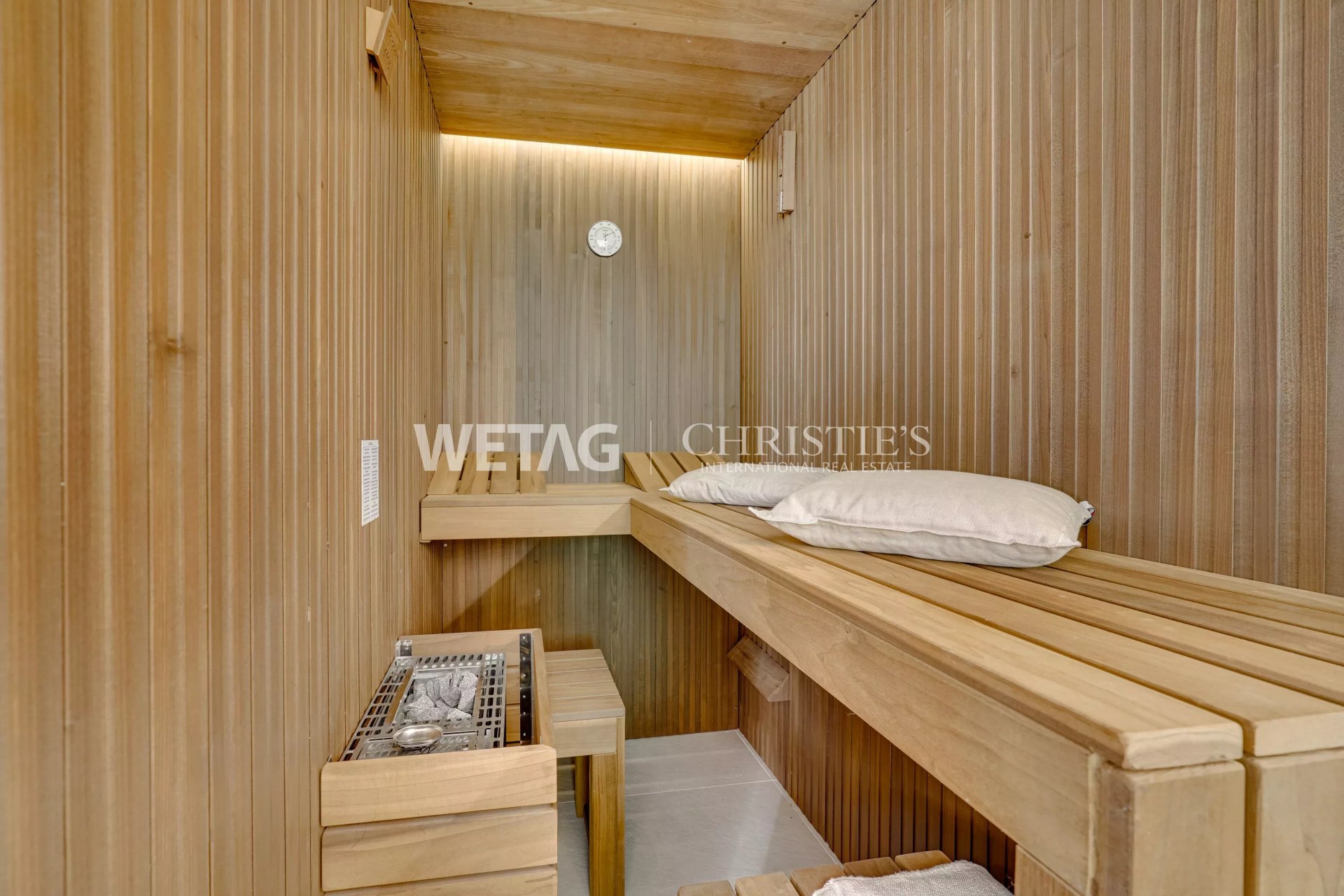 2 Bedroom Apartment/Flat's Image 5