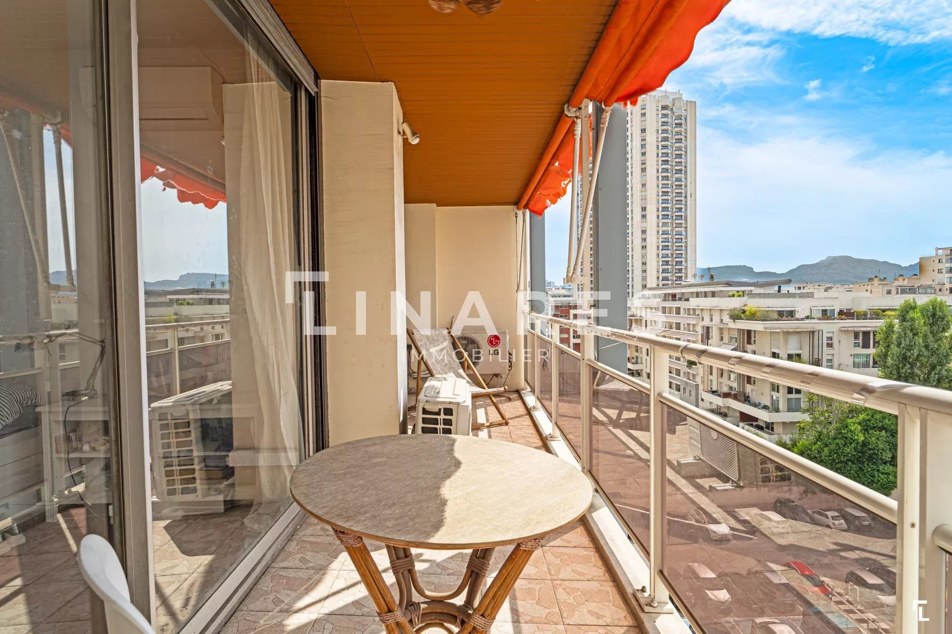 OPTIMUM- Appartement T4 de 131 m2 + Terrasse - Prado 13008