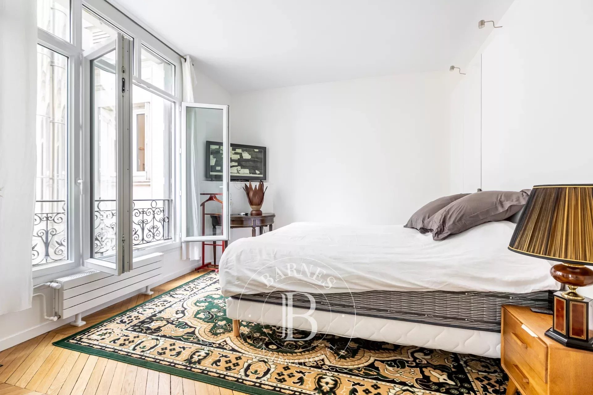 Daire Paris 8ème - picture 7