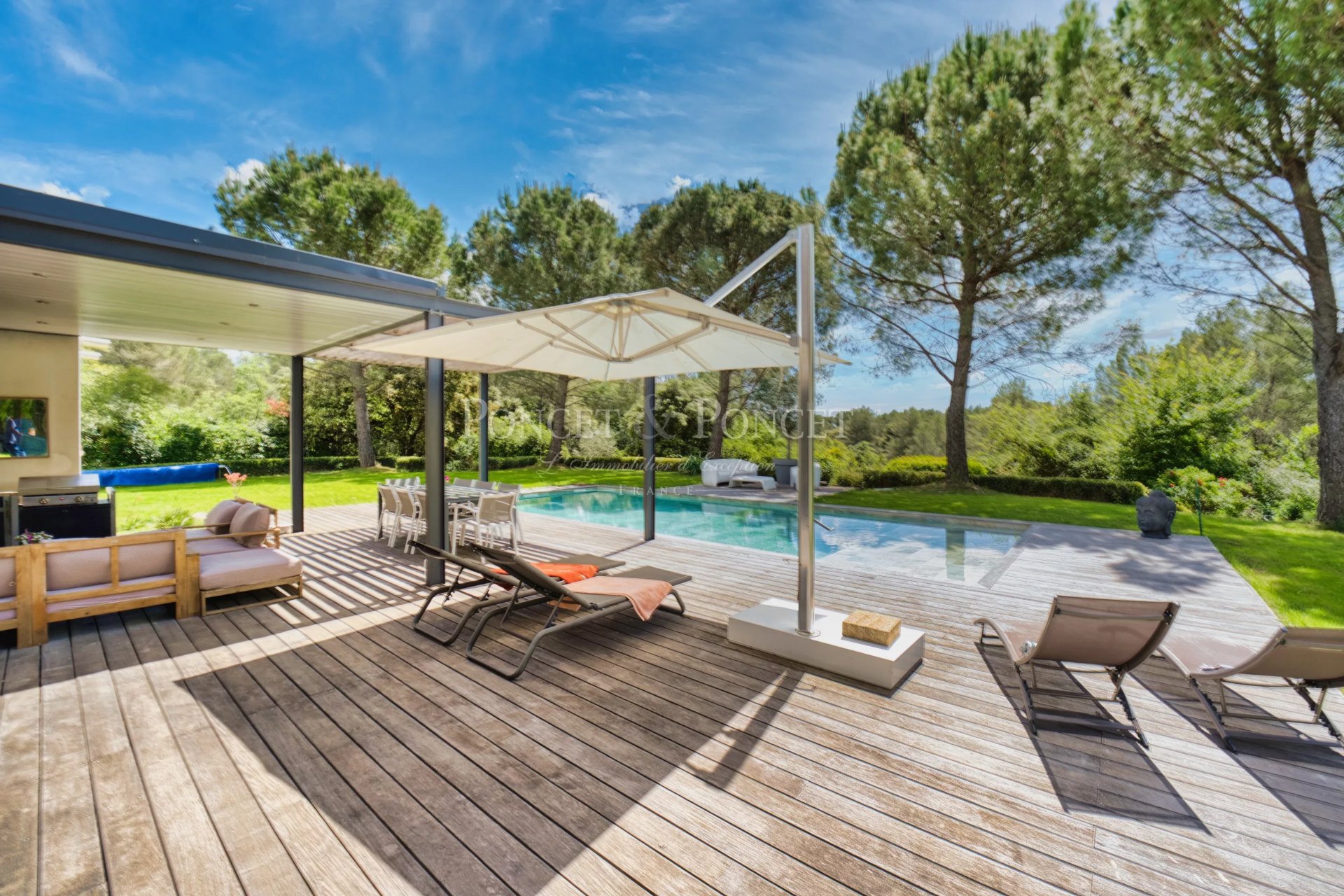 5 Bedroom Villa/Townhouse's Image 19