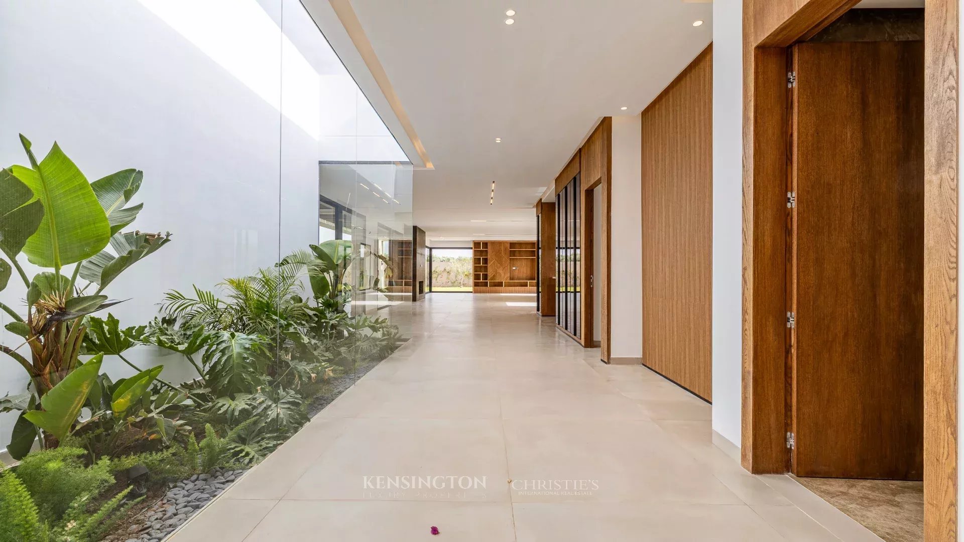 4 Bedroom Villa/Townhouse's Image 14