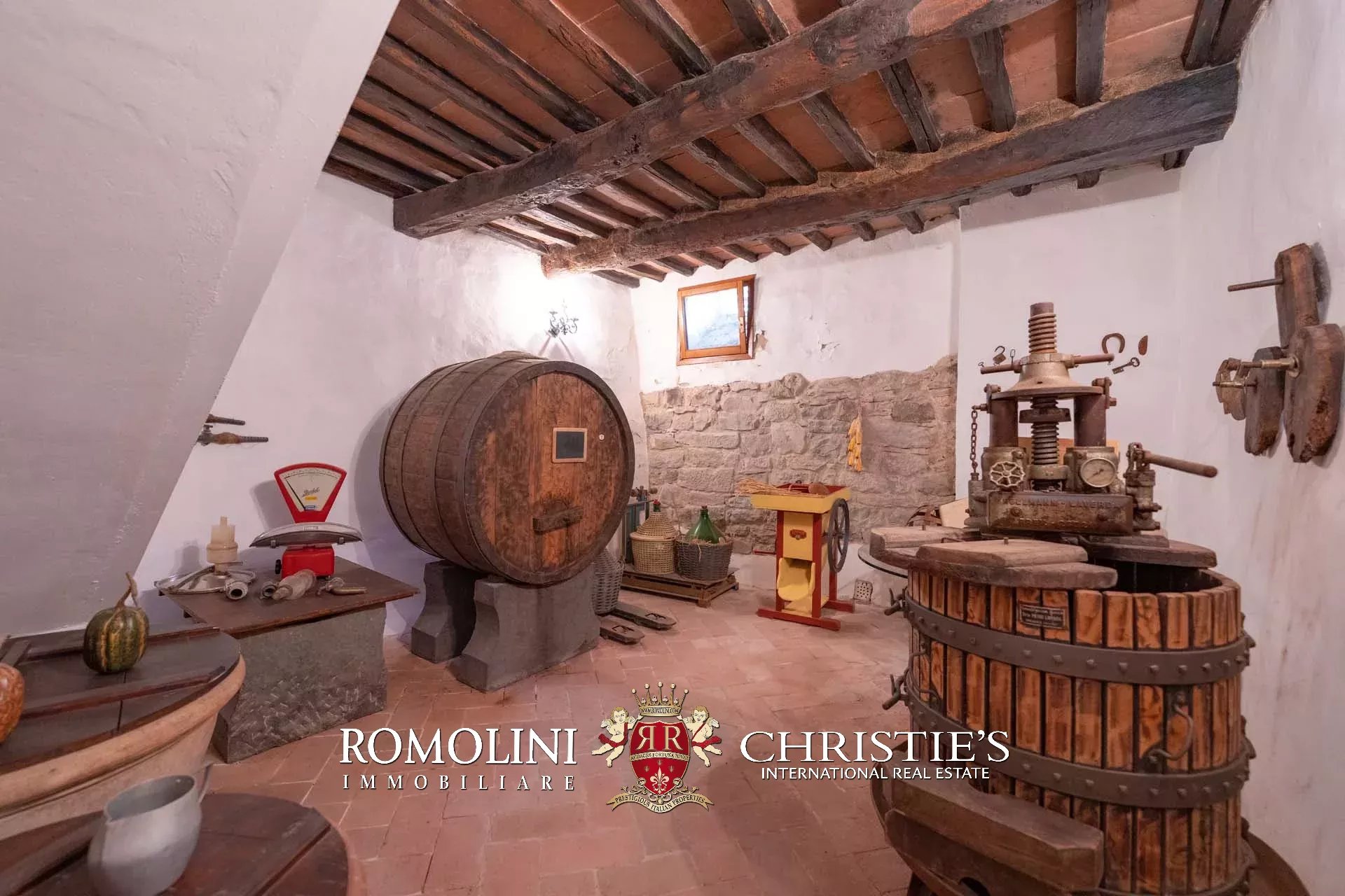 21 Bedroom Vineyard's Image 105