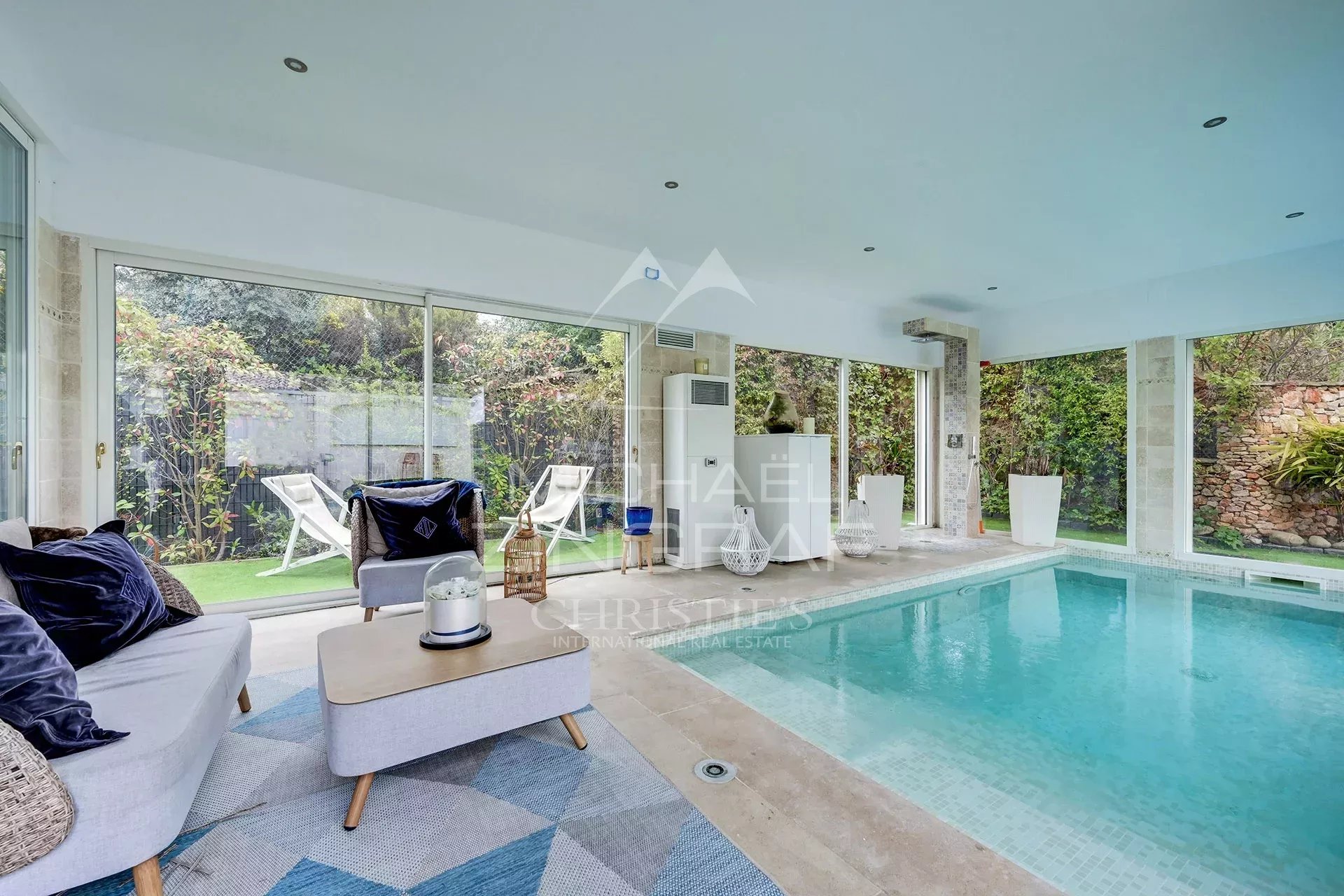 4 Bedroom Villa/Townhouse's Image 9
