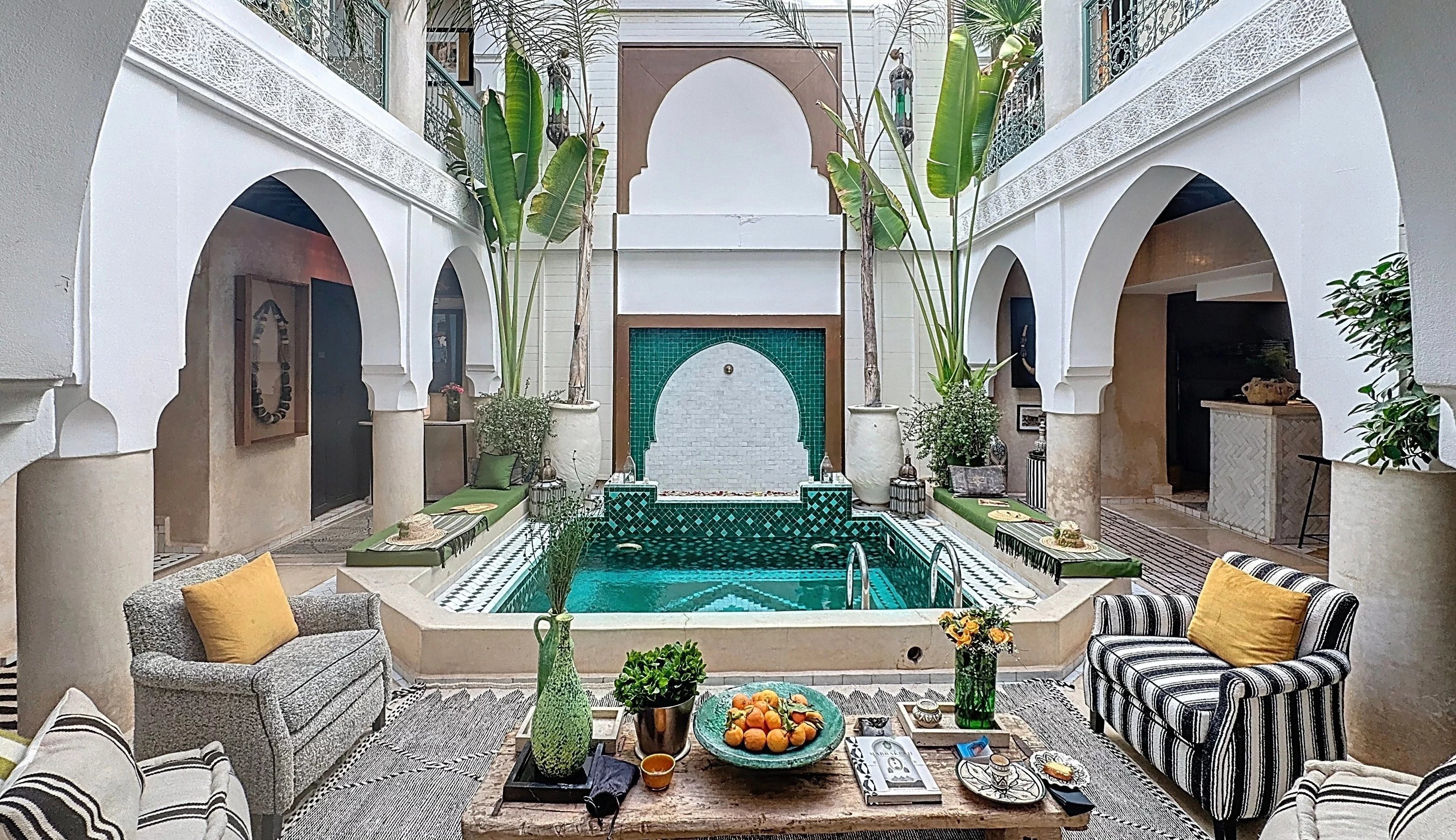 Riad de Prestige à Vendre dans la Médina de Marrakech – 5 Chambres, Piscine Chauffée, Rooftop Panoramique
