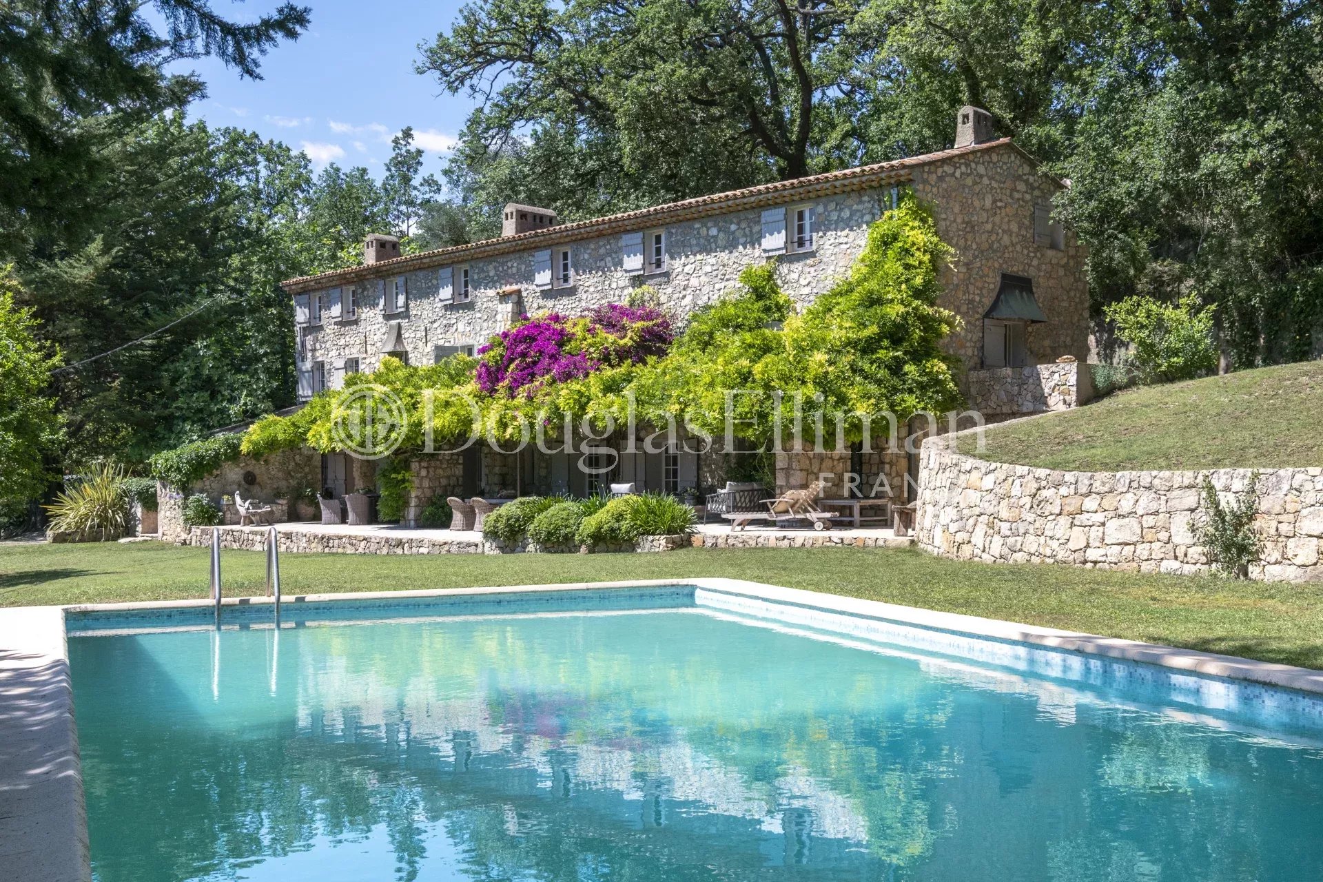 CHATEAUNEUF-DE-GRASSE – Mas en Pierre avec Piscine et Vues - Image nᵒ2