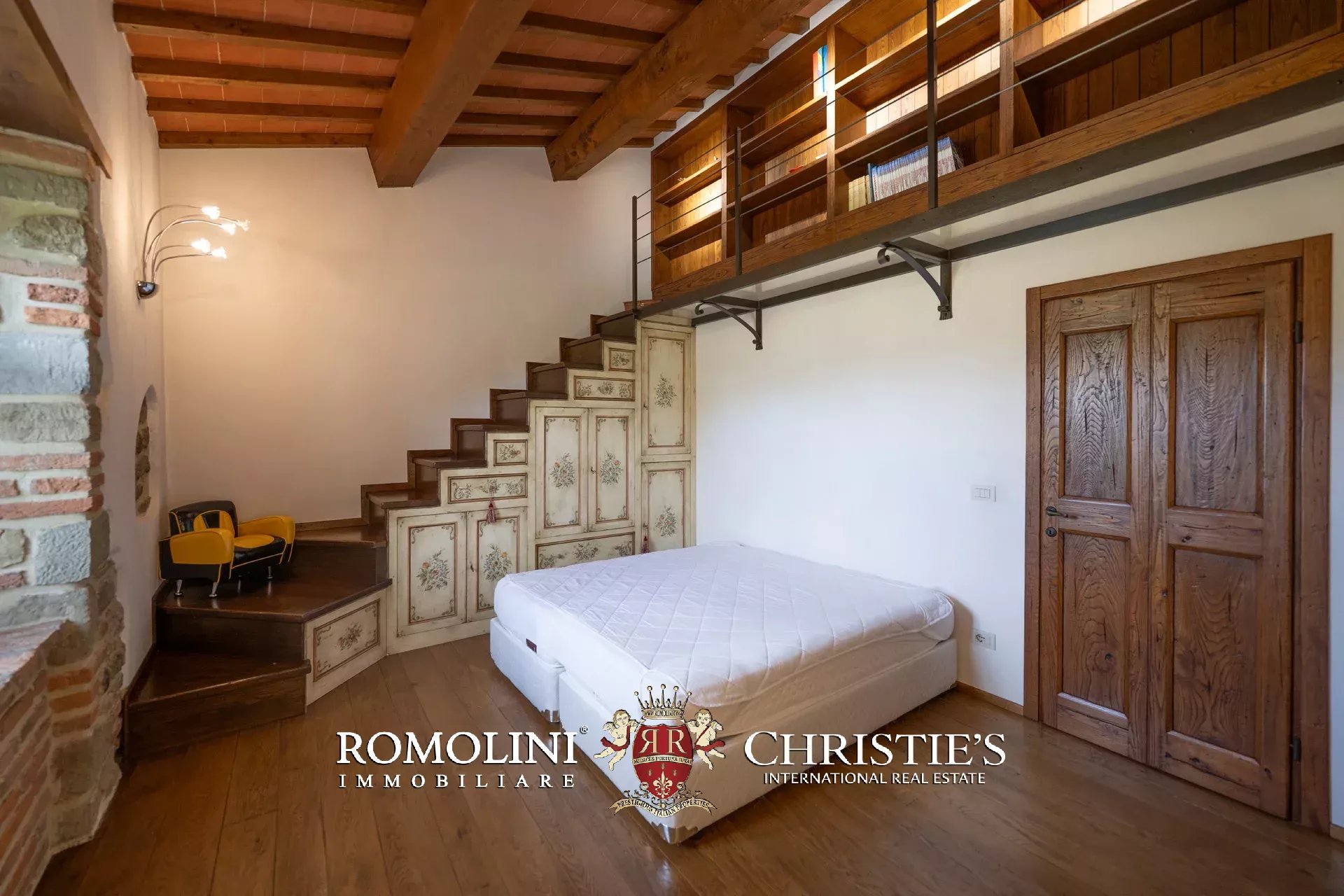 4 Bedroom Villa/Townhouse's Image 32