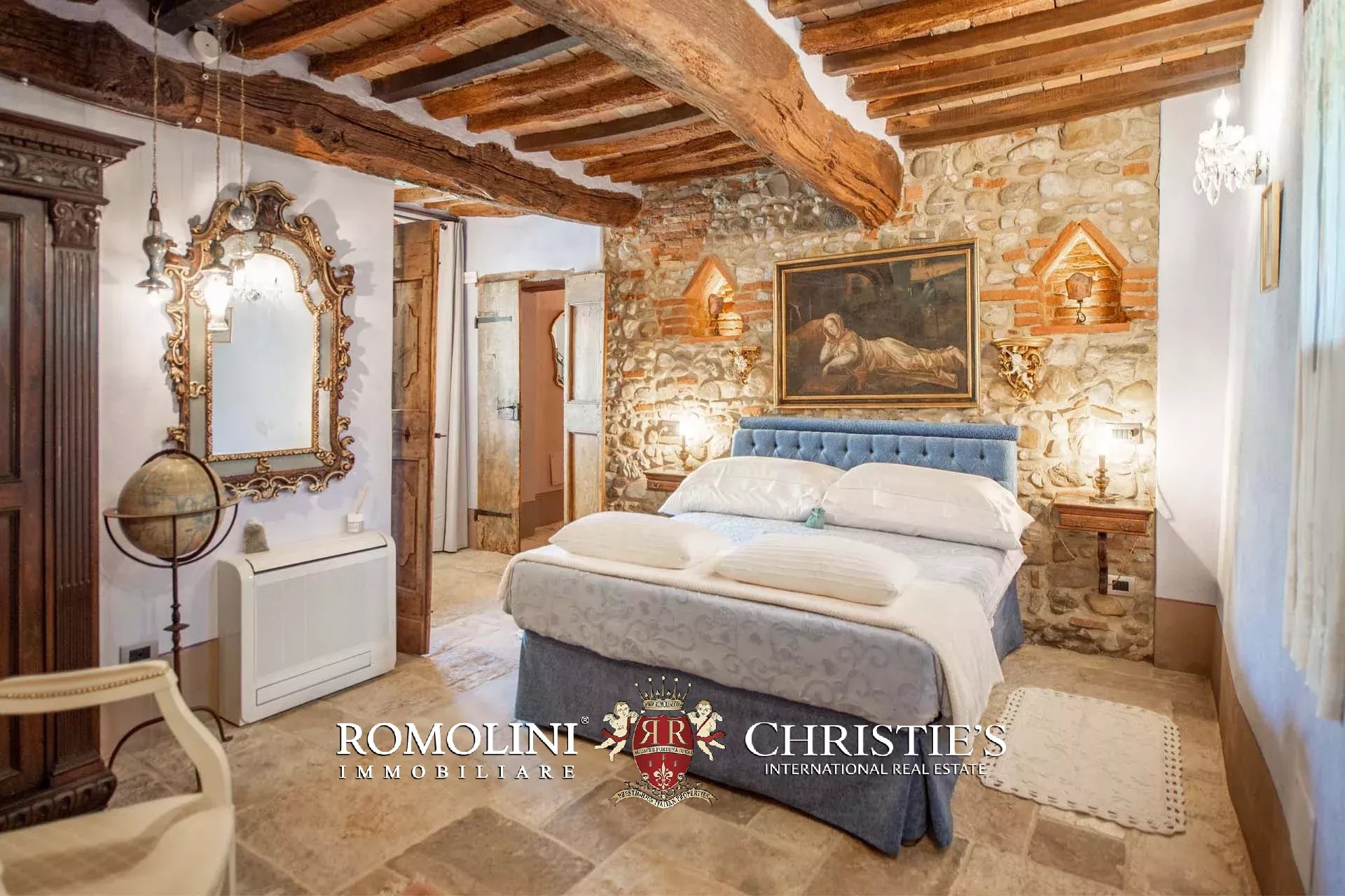 7 Bedroom Villa/Townhouse's Image 86