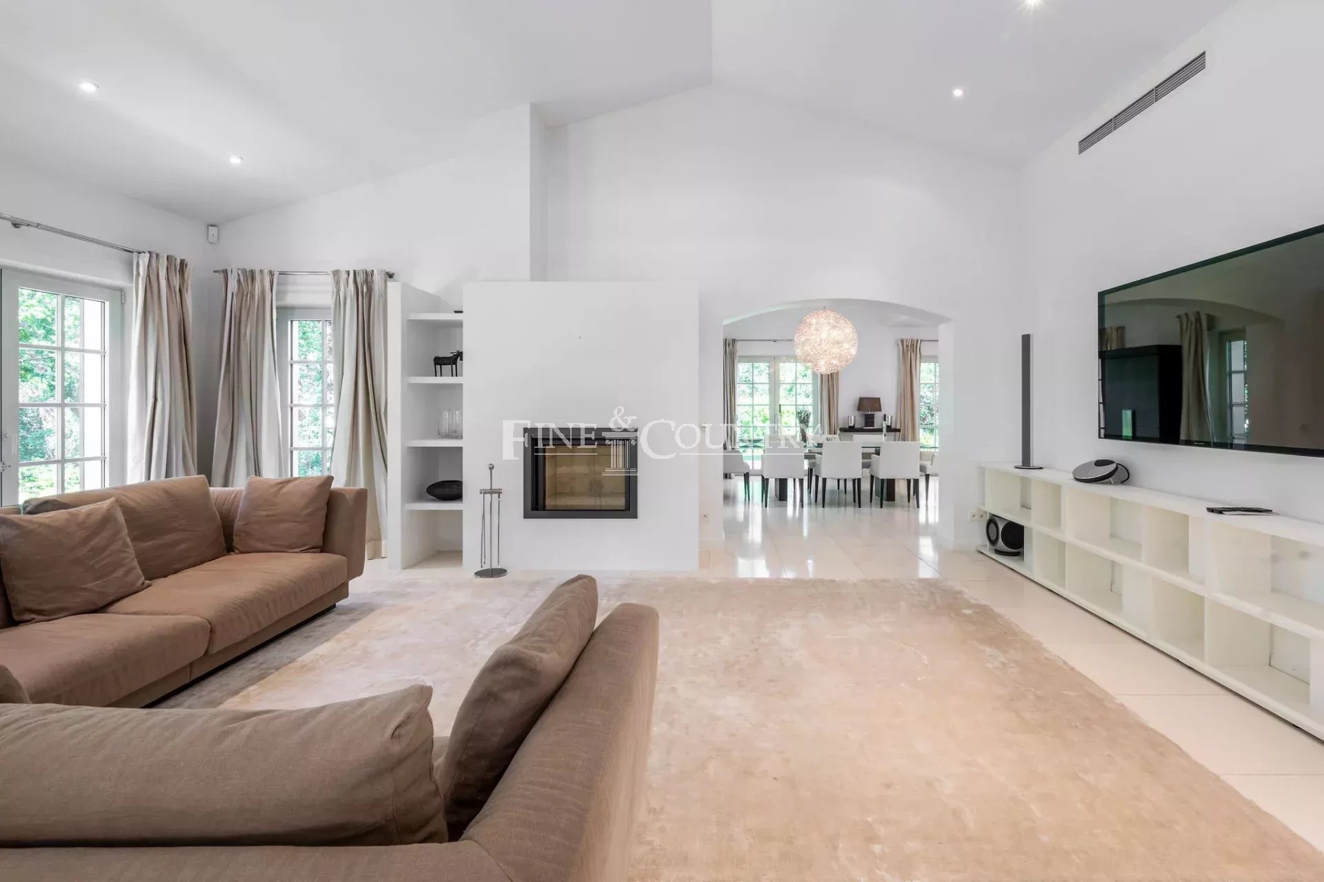 Photo of Villa for sale in Tourrettes