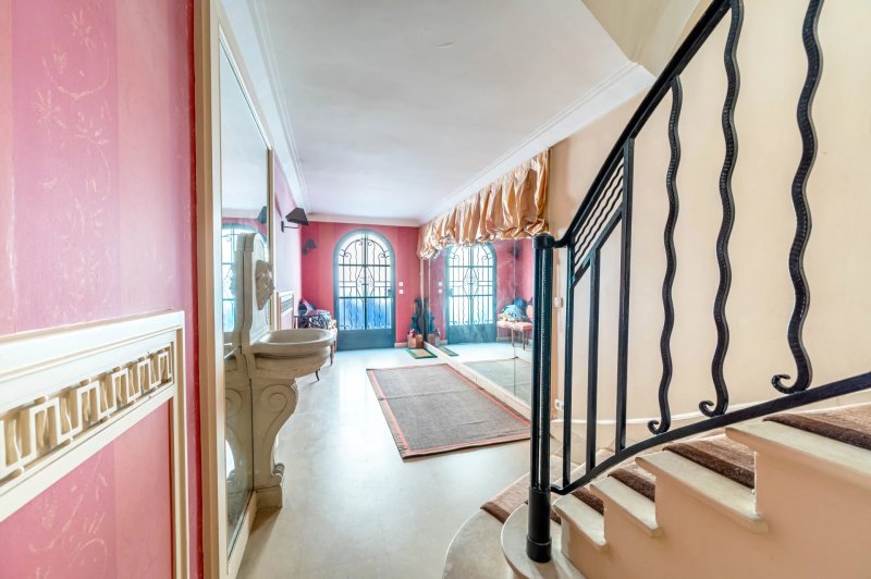 For Sale Mansion | Neuilly-sur-Seine - picture 3