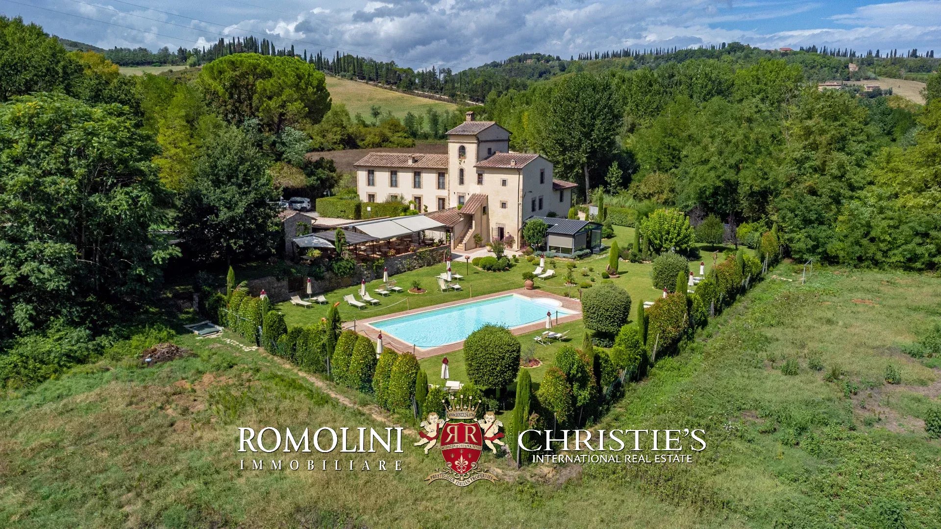 16 Bedroom Villa/Townhouse's Image 15