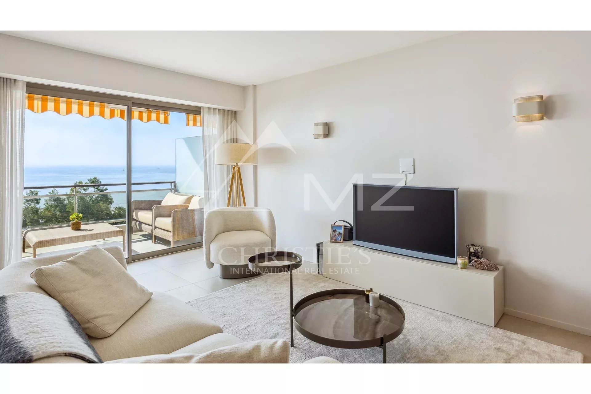 2 Bedroom Apartment/Flat's Image 11