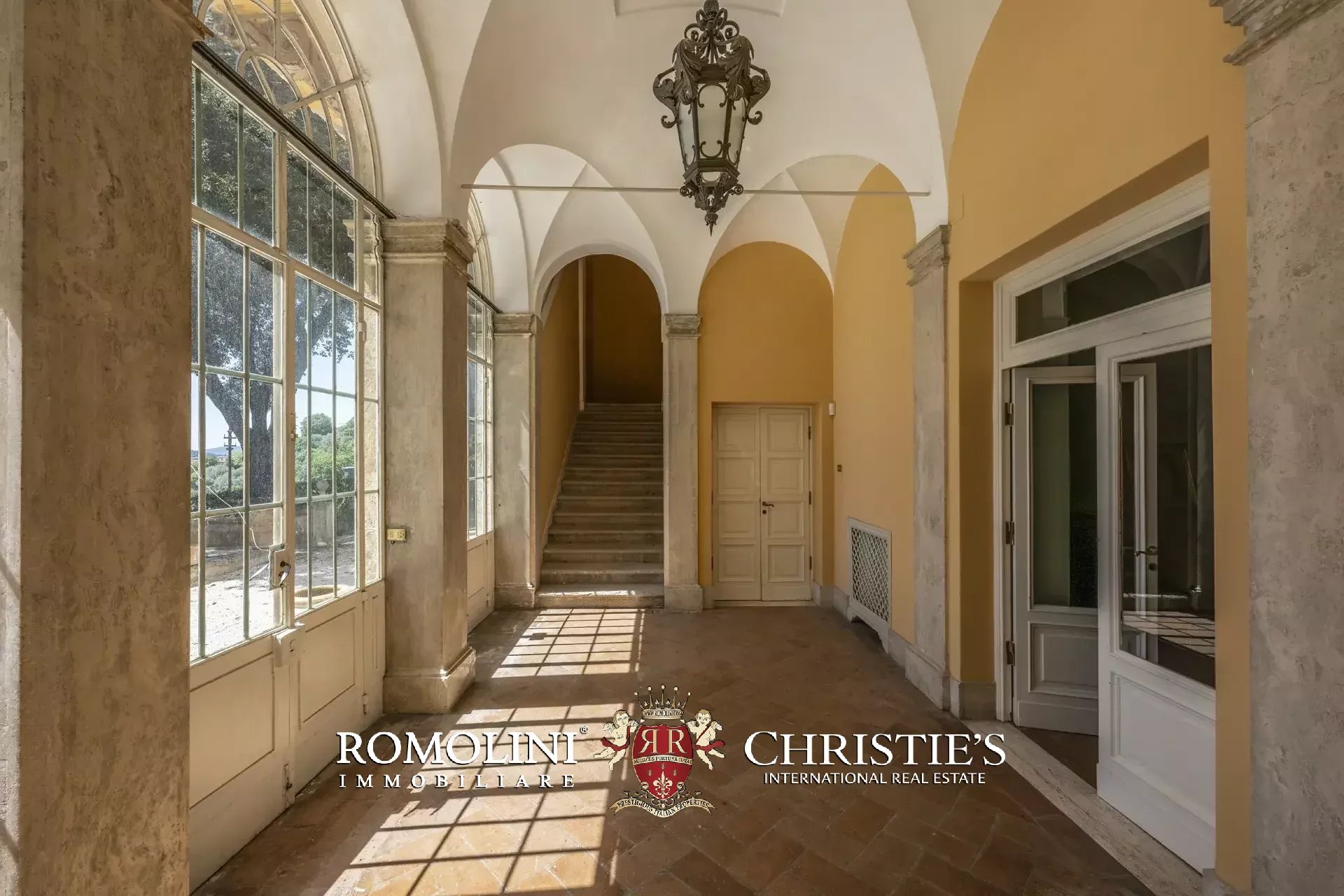 8 Bedroom Villa/Townhouse's Image 29