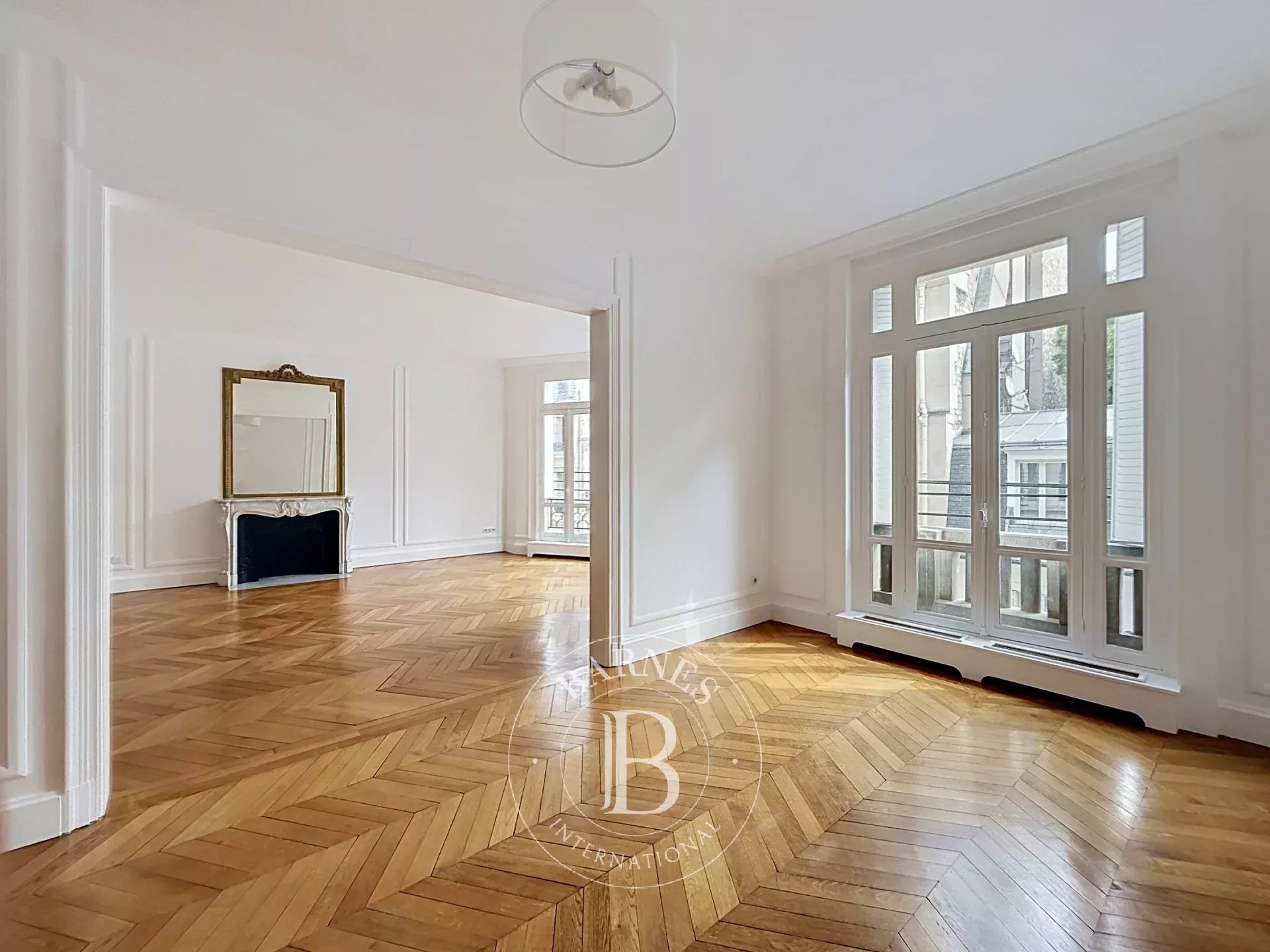 Paris  - Apartment 4 Bedrooms - picture 4
