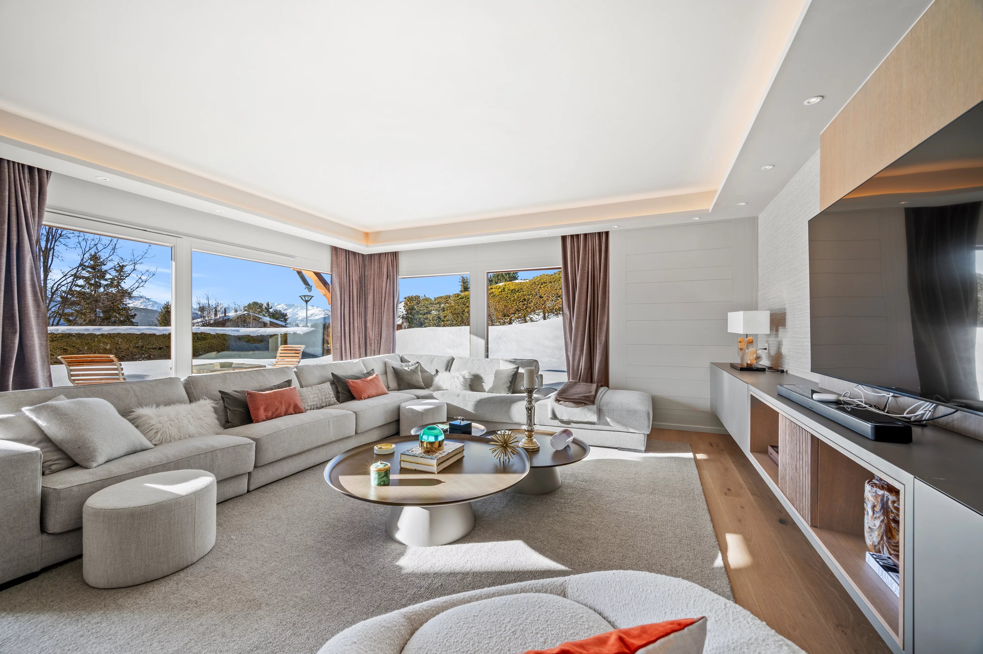 Elegant Garden Apartment in the Heart of Crans-Montana