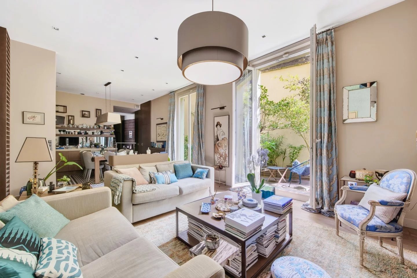 Foch Avenue - 4-room apartment with terrace
