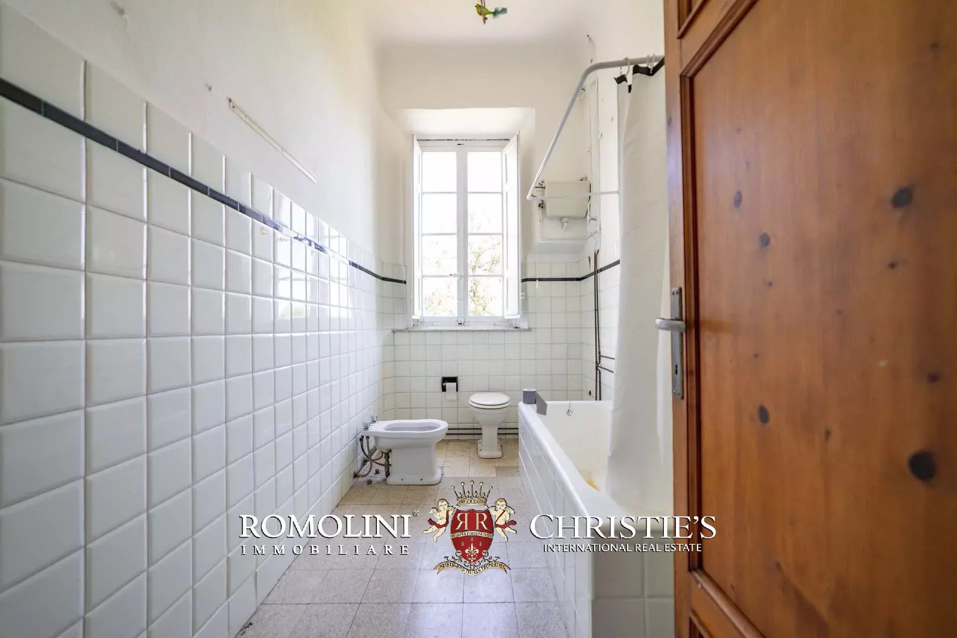 15 Bedroom Villa/Townhouse's Image 97
