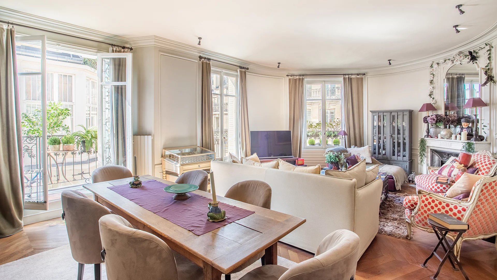 Paris 17e - SERGEANT HOFF