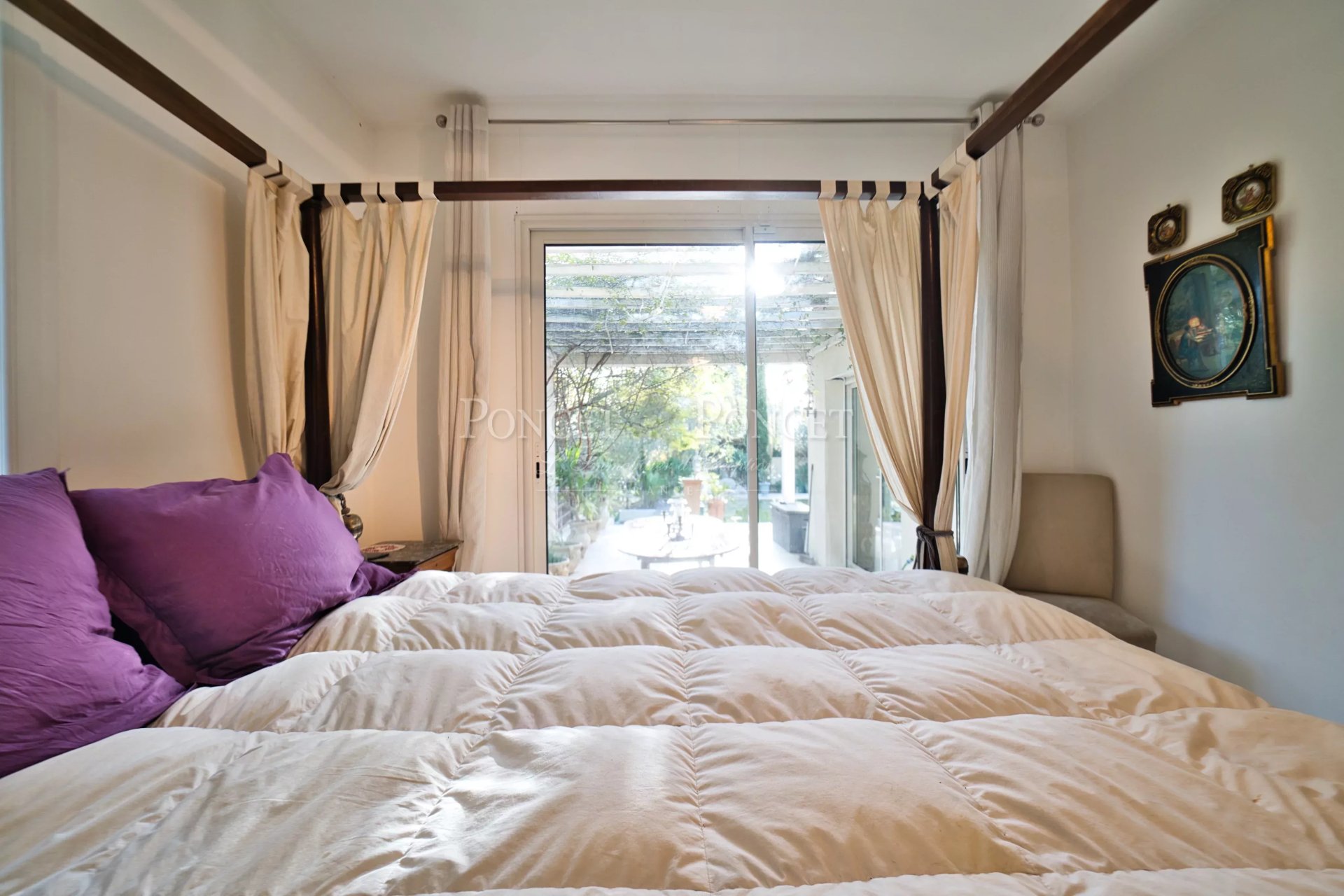 5 Bedroom Villa/Townhouse's Image 4