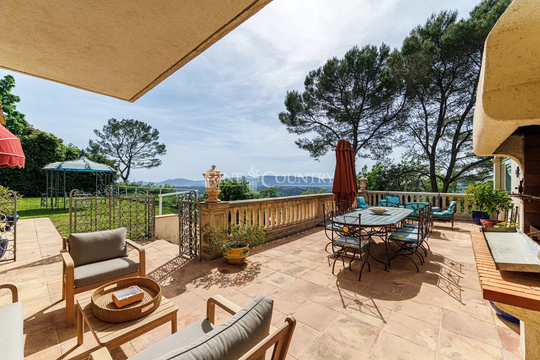 Photo of Sea View Villa - Castellaras Sector