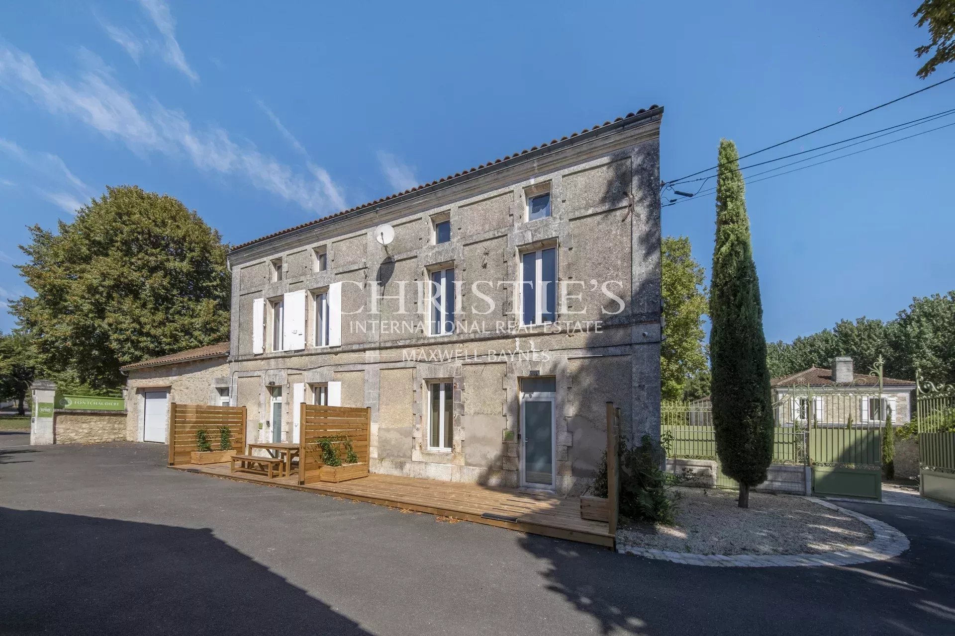 13 Bedroom Villa/Townhouse's Image 43