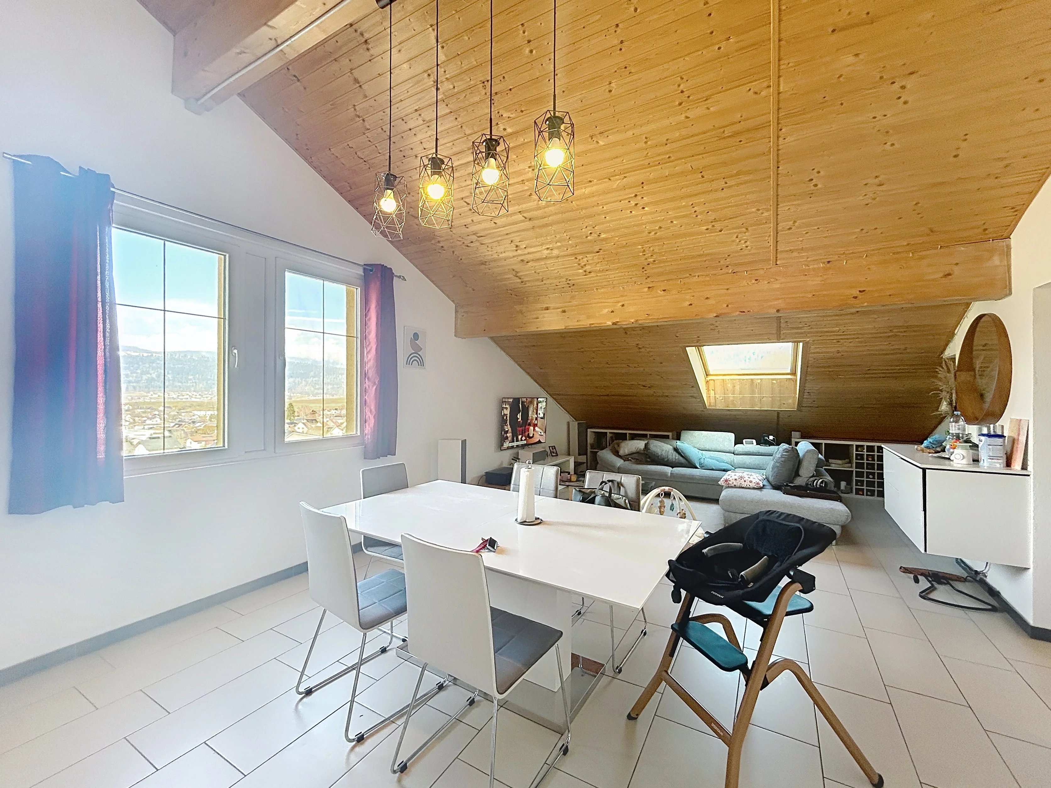 Appartement de 4.5 pièces situé au centre du village