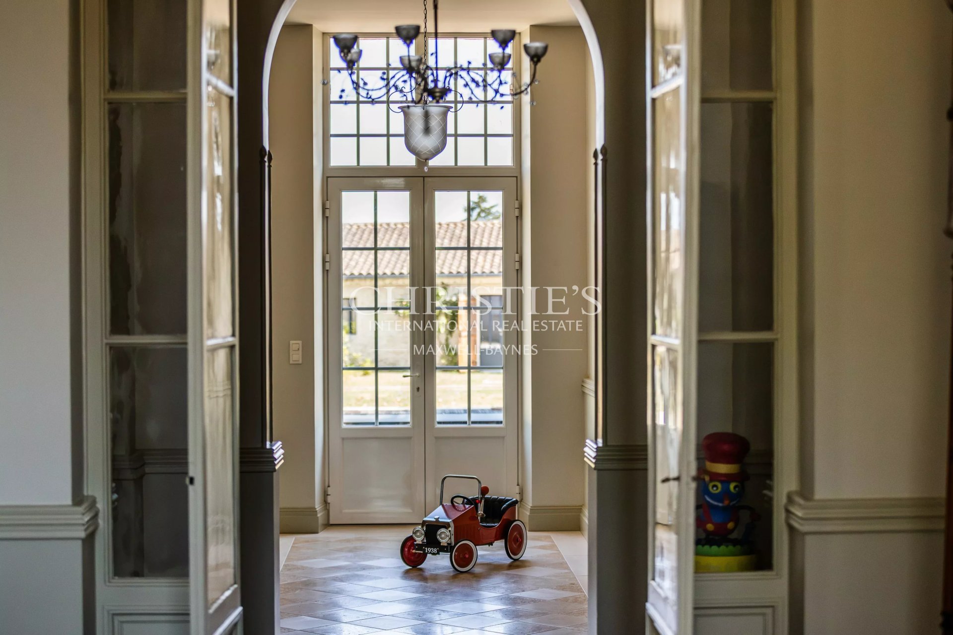 5 Bedroom Villa/Townhouse's Image 5