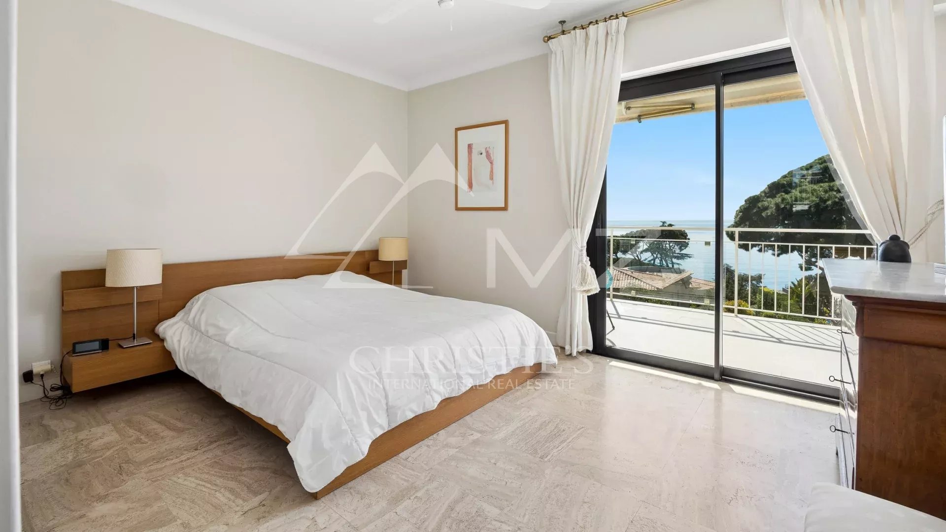 2 Bedroom Apartment/Flat's Image 9