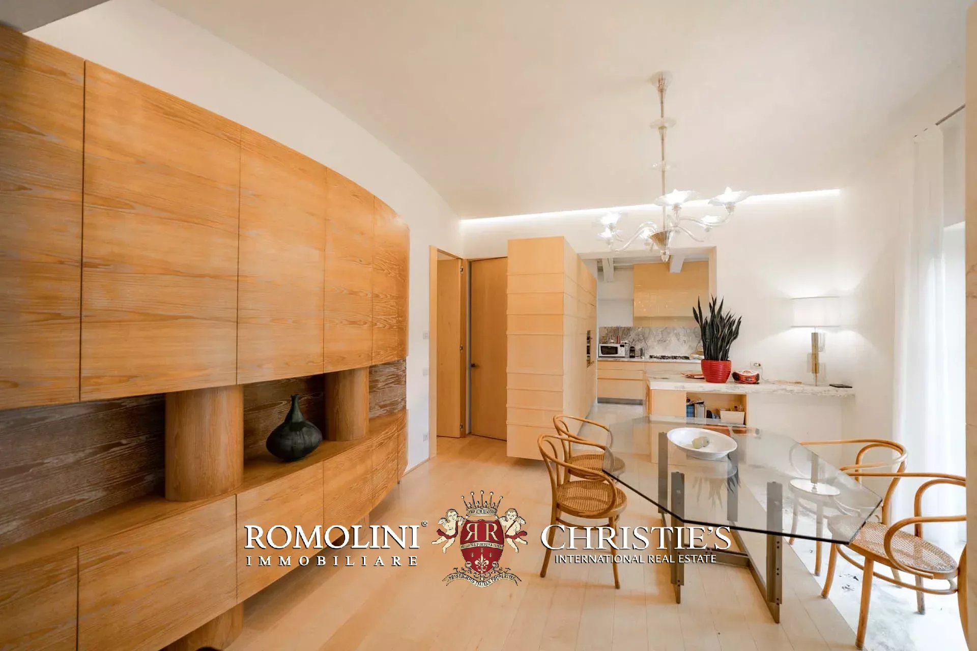 11 Bedroom Villa/Townhouse's Image 51