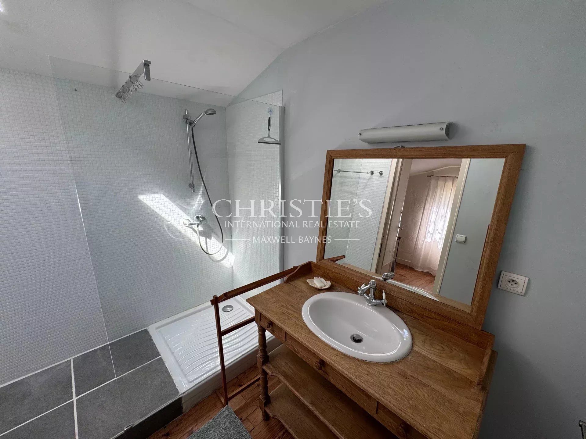 4 Bedroom Villa/Townhouse's Image 29