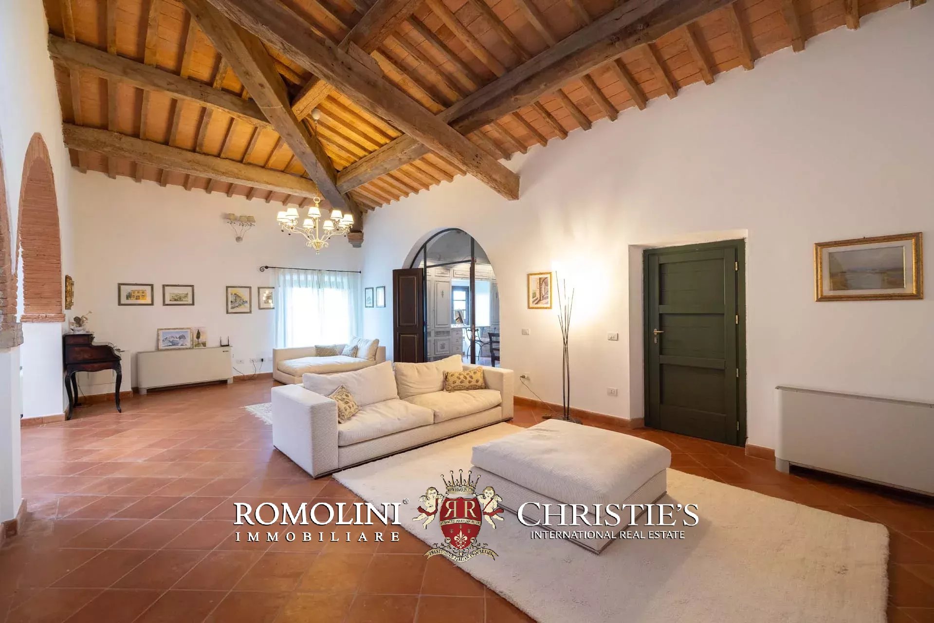 37 Bedroom Villa/Townhouse's Image 165