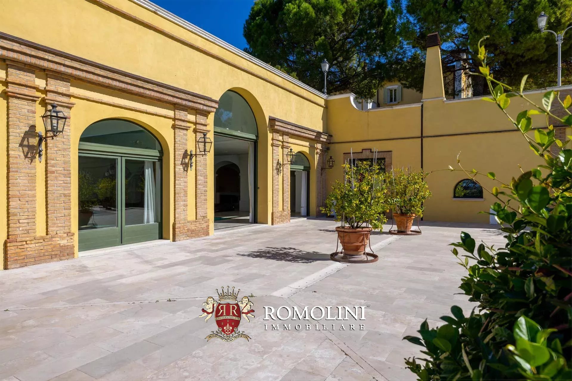 12 Bedroom Villa/Townhouse's Image 128