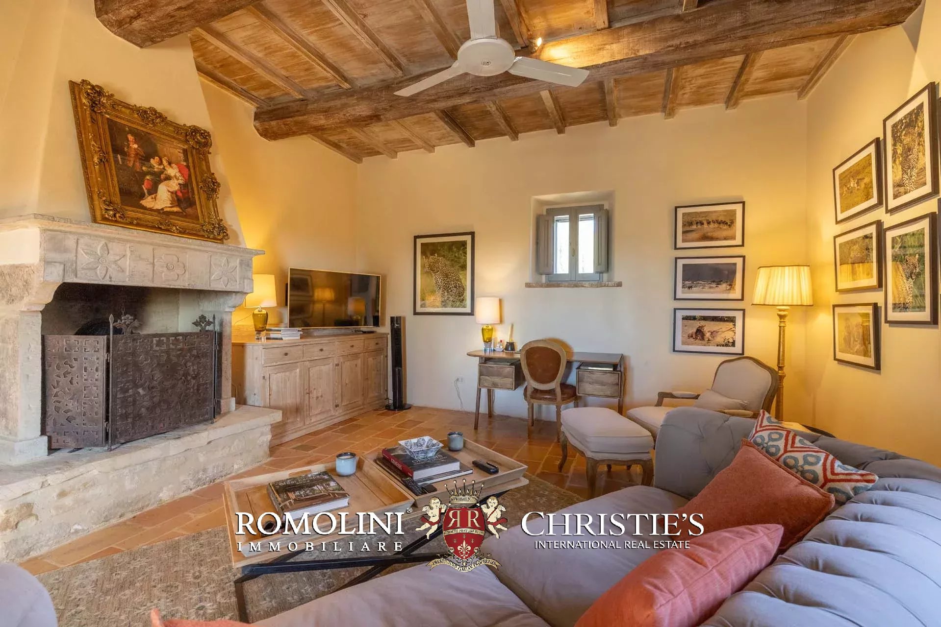 4 Bedroom Villa/Townhouse's Image 42