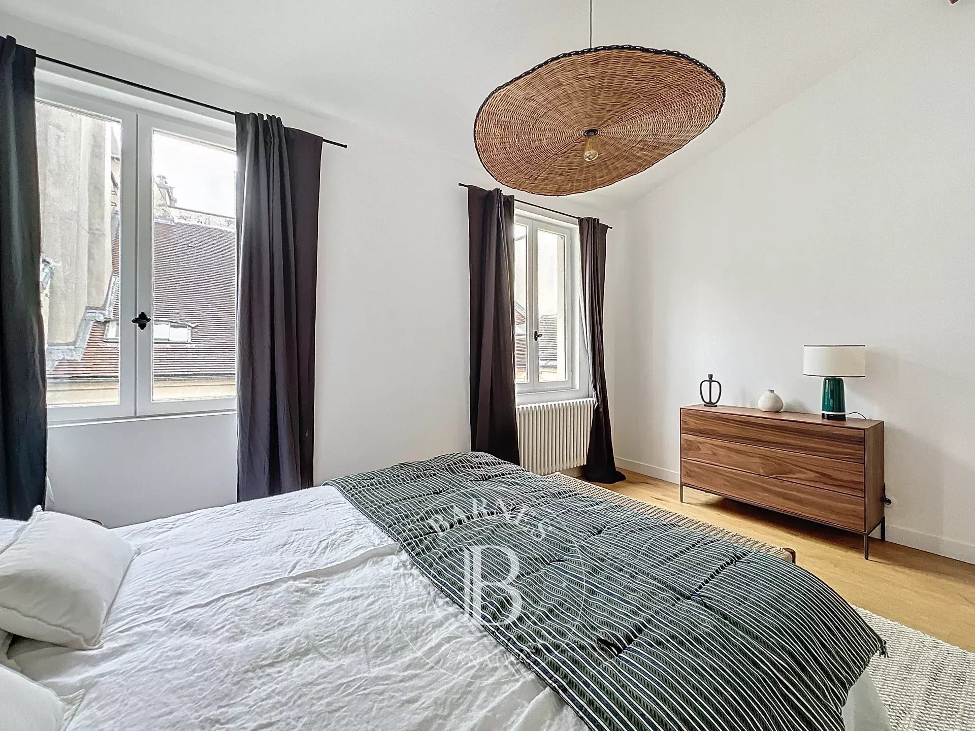 Daire Paris 4ème - picture 6