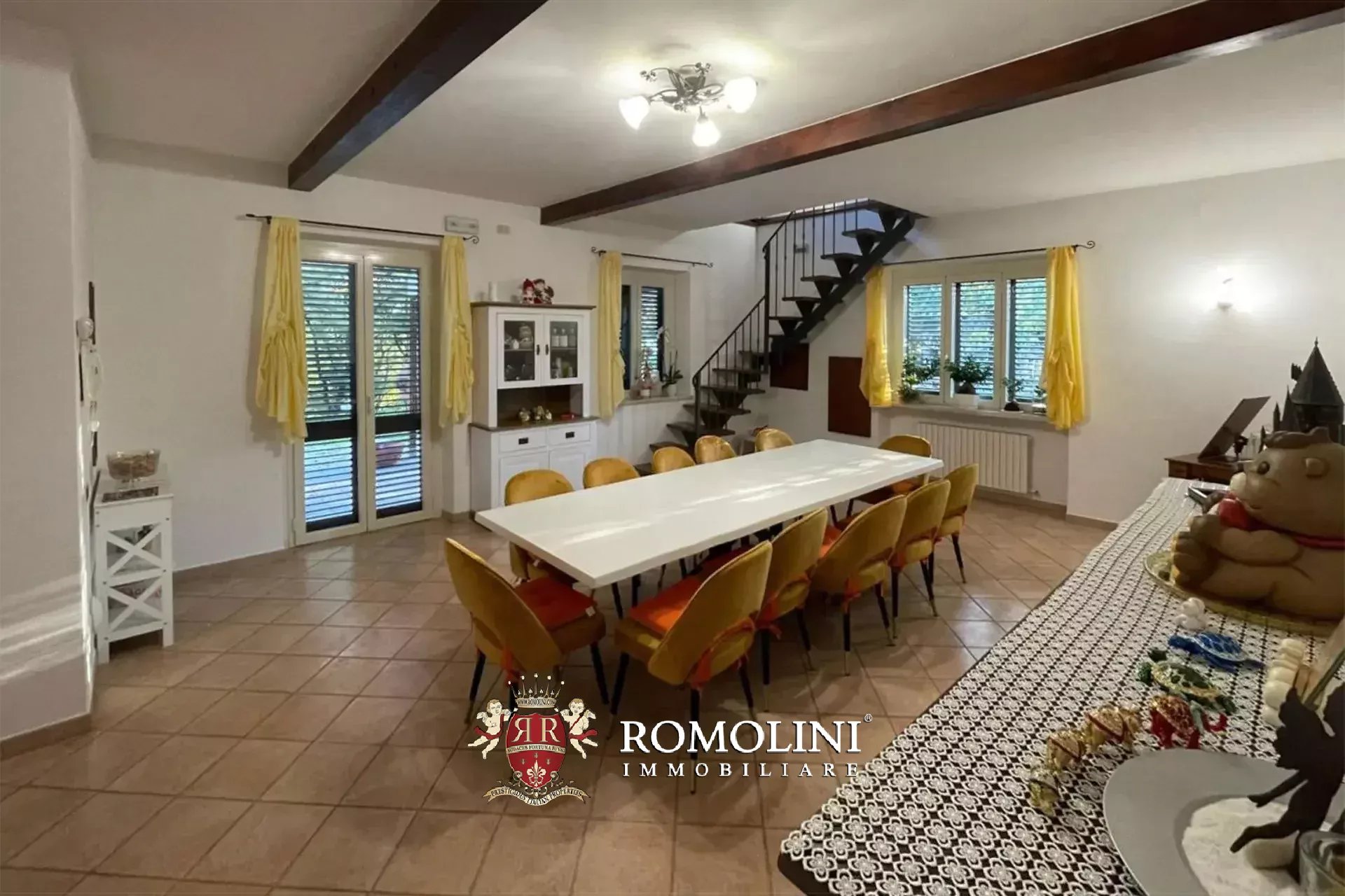 7 Bedroom Villa/Townhouse's Image 23