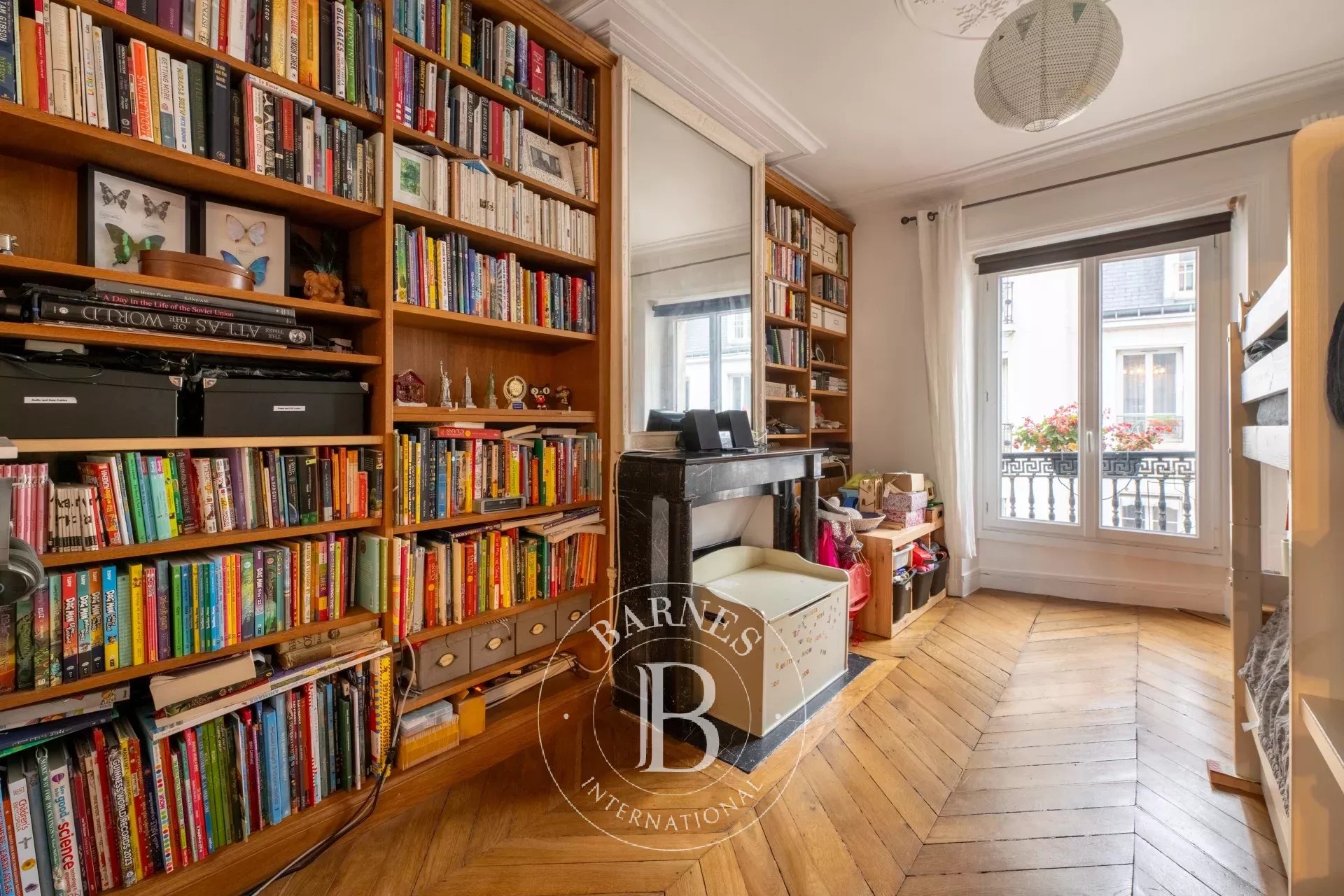 Daire Paris 3ème - picture 12