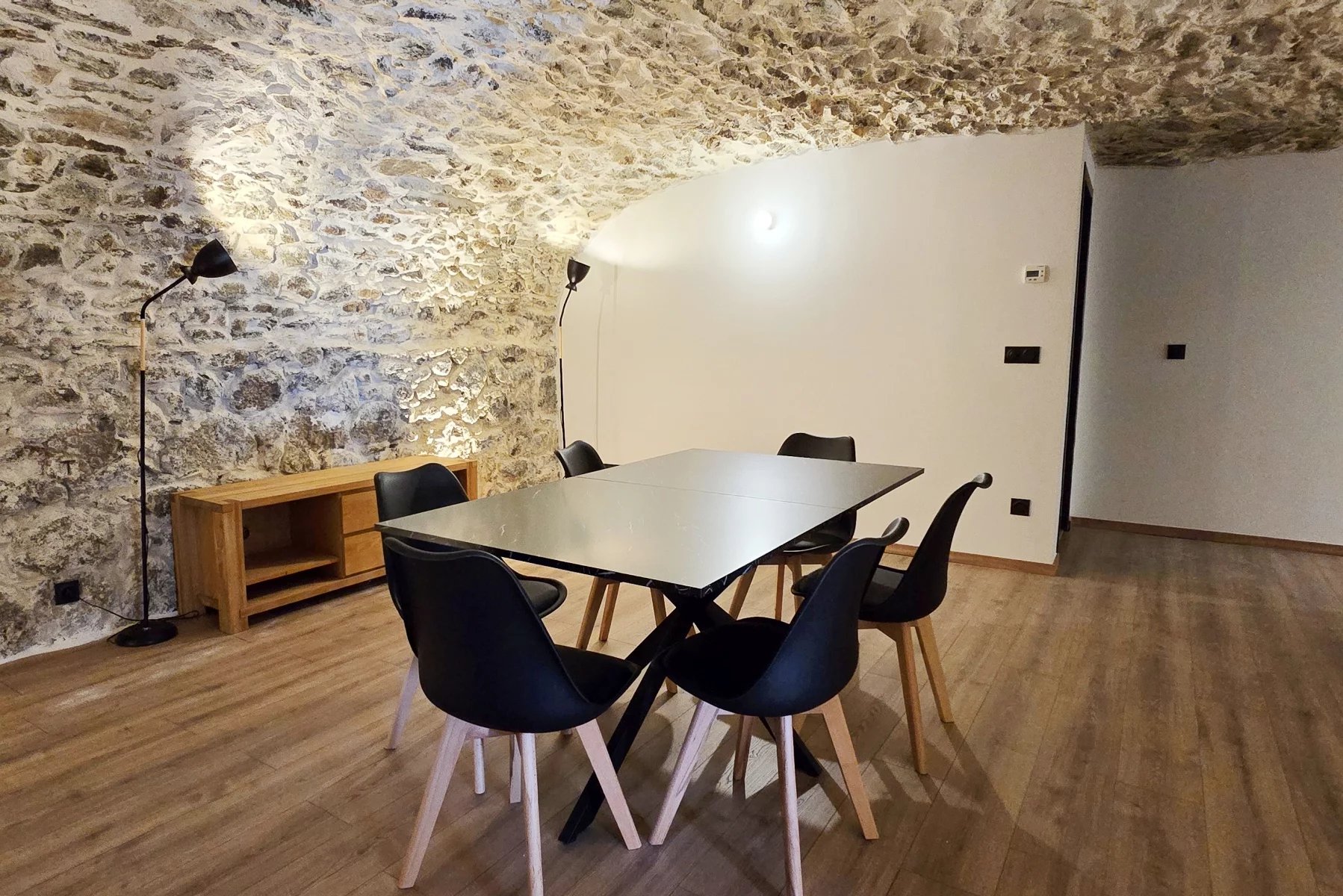 Photo of CHAMONIX - Newly renovated 3-bed apartment in central Chamonix