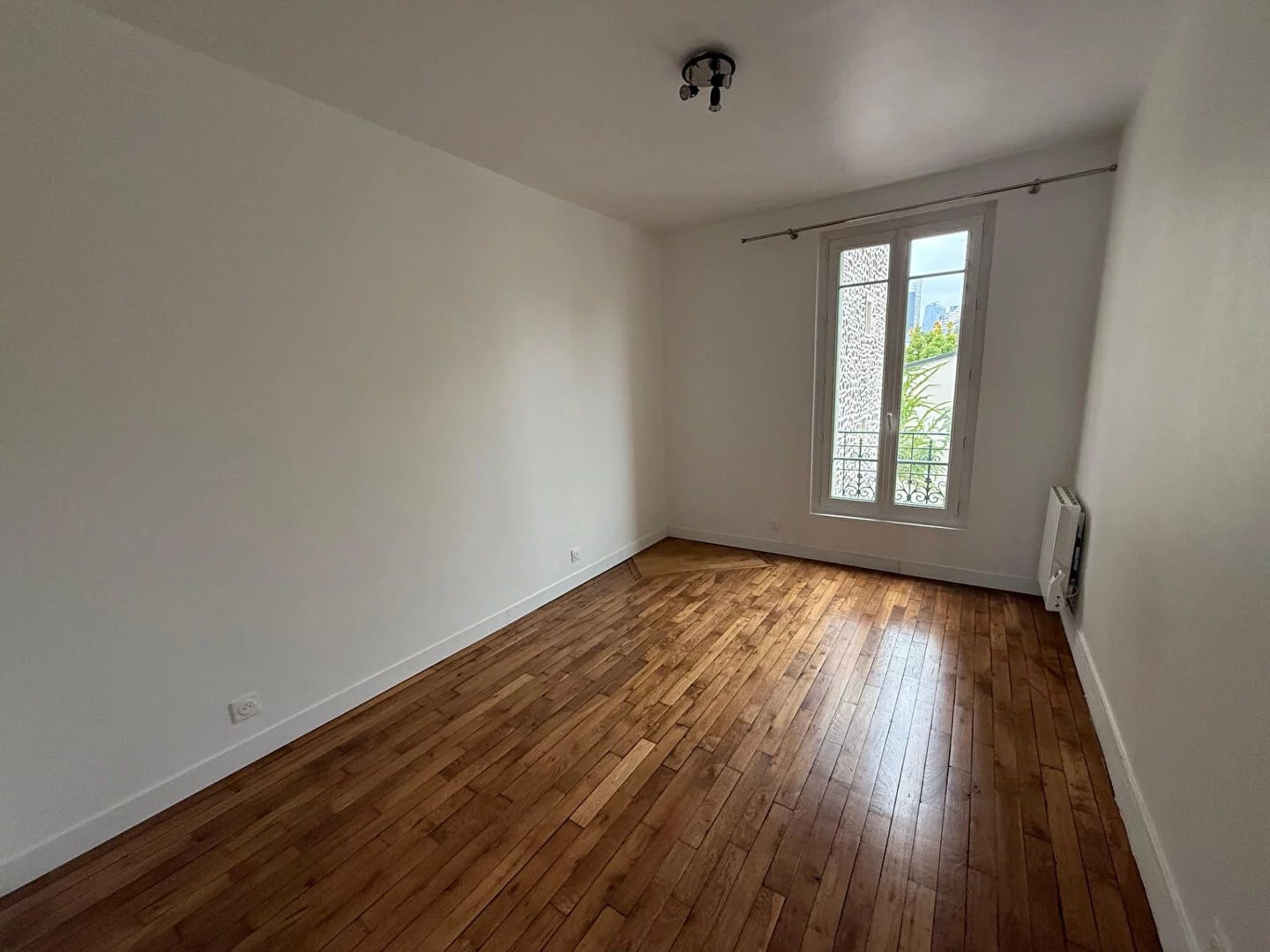 Appartement Location 2 pièce(s) 42 m2 Courbevoie 92400