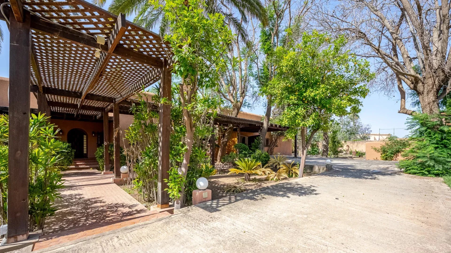 4 Bedroom Villa/Townhouse's Image 5