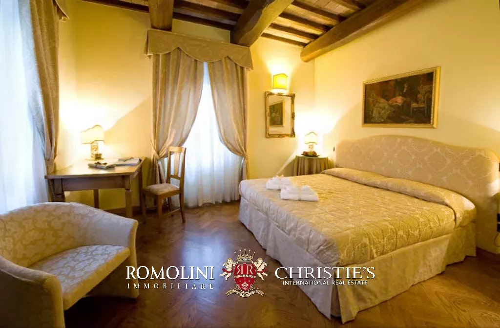 52 Bedroom Villa/Townhouse's Image 63