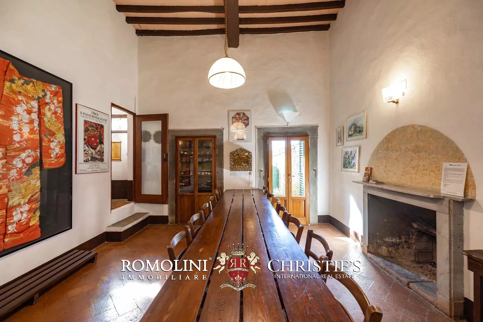 10 Bedroom Villa/Townhouse's Image 20